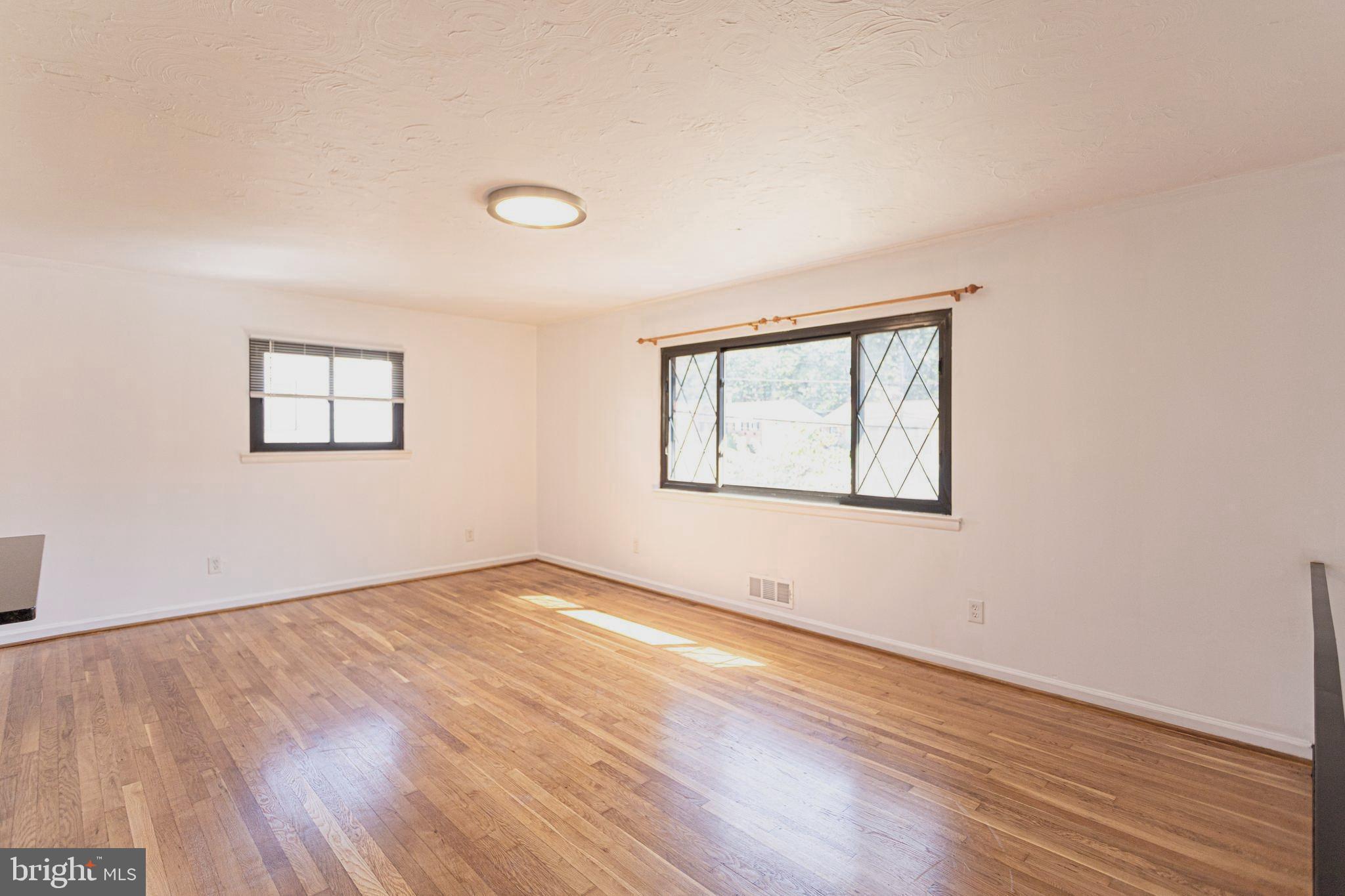 HILLCREST HEIGHTS - Residential