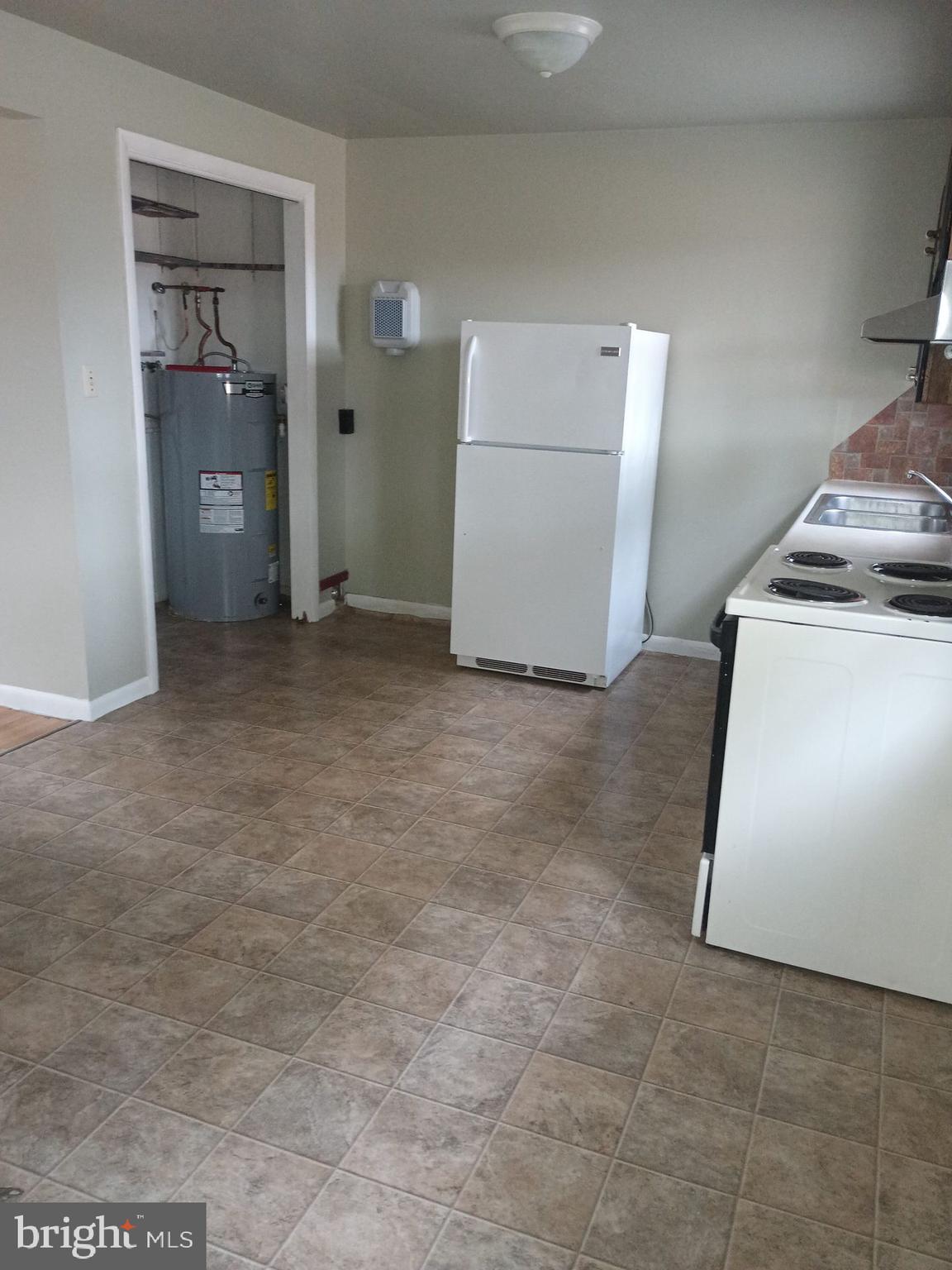 2627 BAINBRIDGE ROAD C