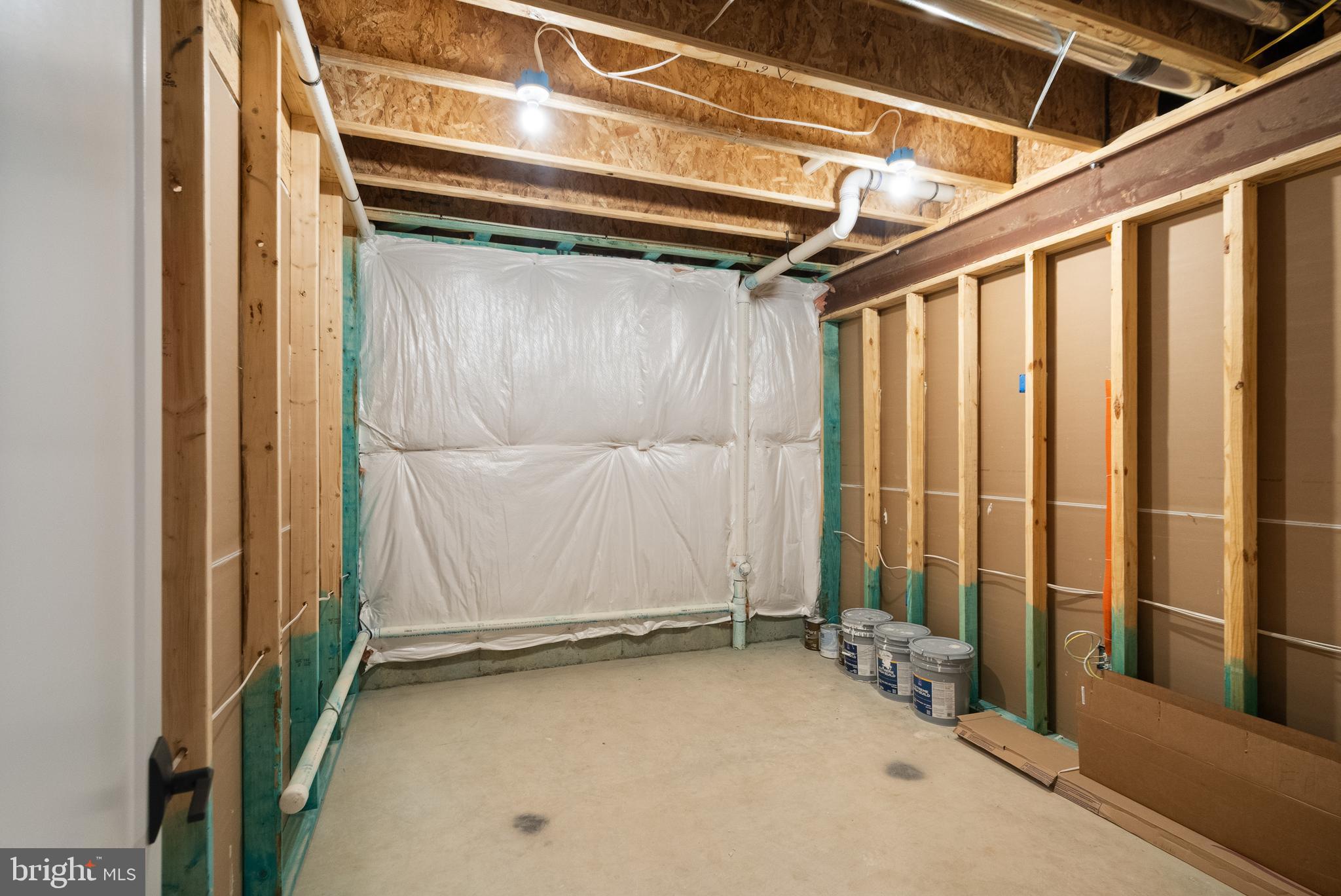 ELLISON HEIGHTS BRYANTS - Residential