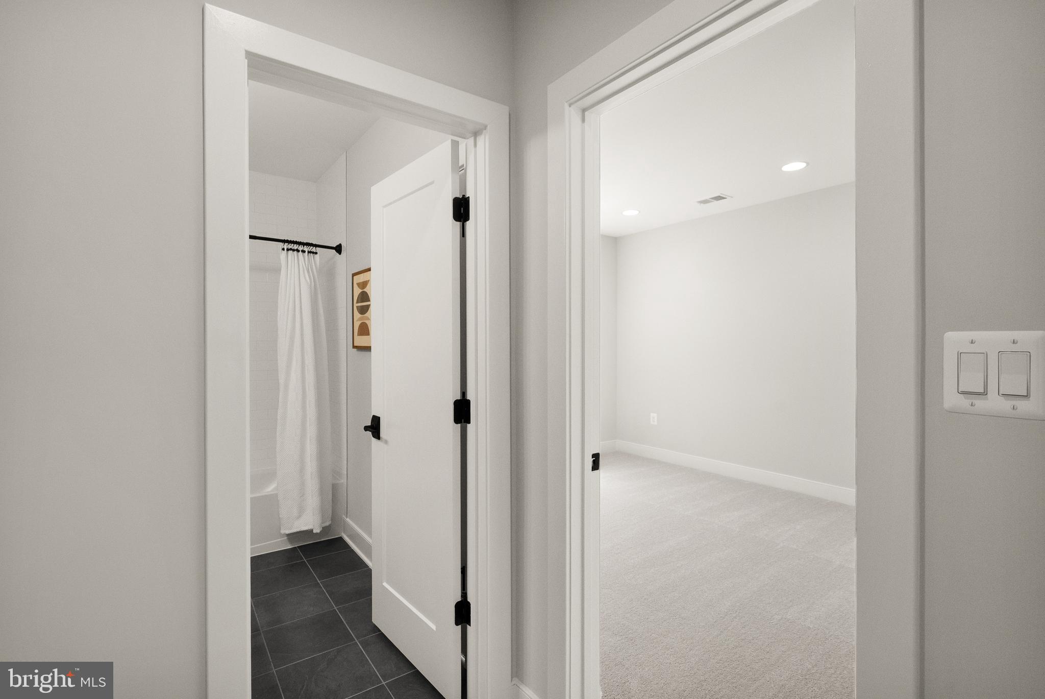 ELLISON HEIGHTS BRYANTS - Residential