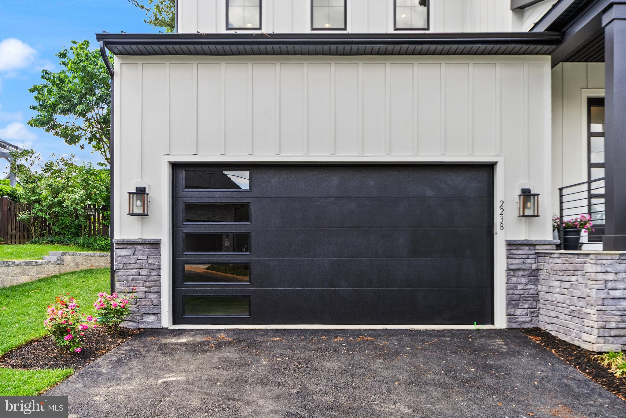 2238 HIGHLAND AVENUE