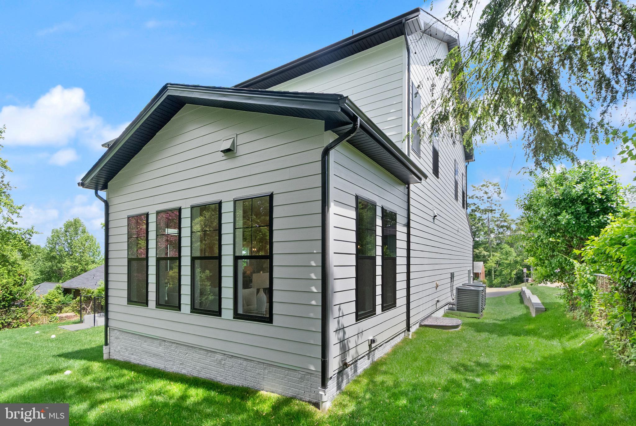 ELLISON HEIGHTS BRYANTS - Residential