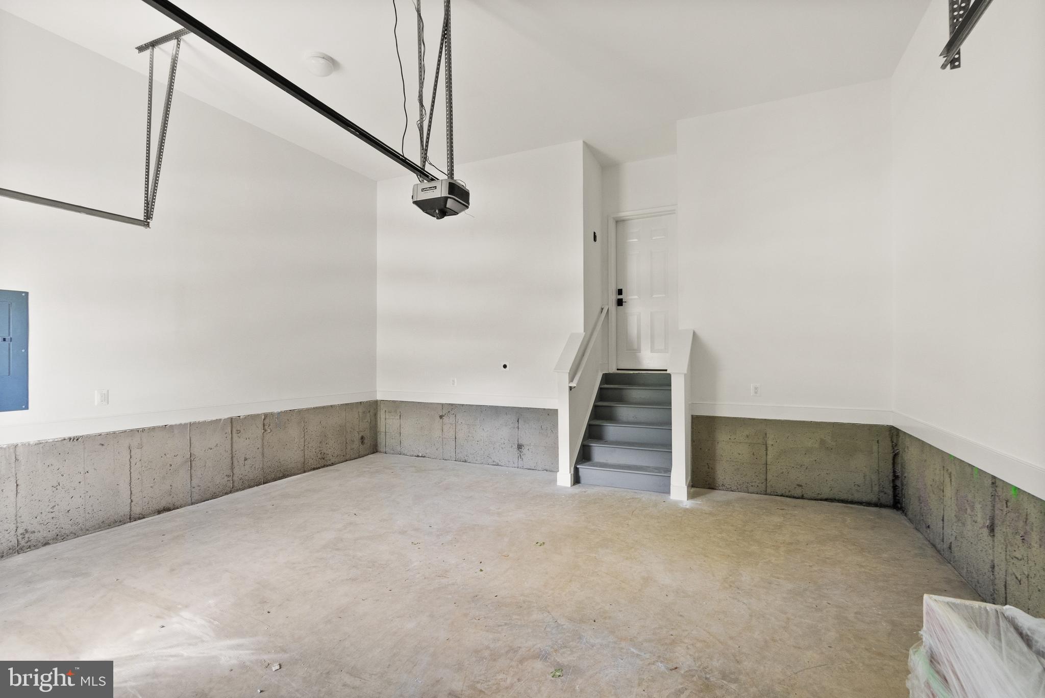 ELLISON HEIGHTS BRYANTS - Residential