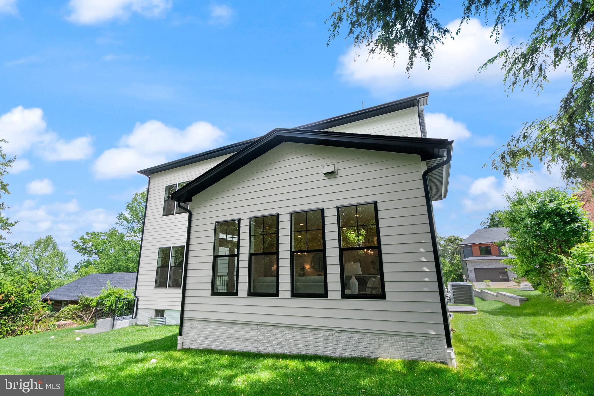 ELLISON HEIGHTS BRYANTS - Residential