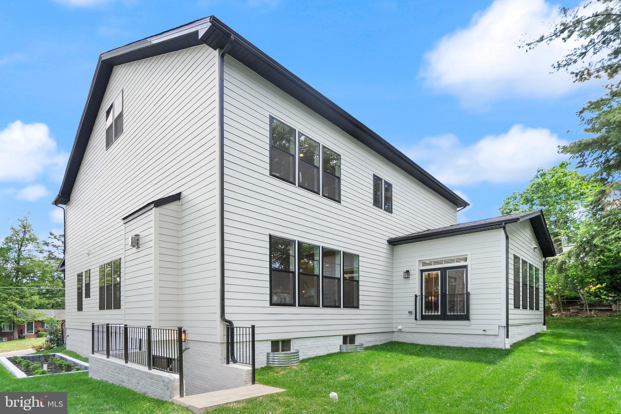 ELLISON HEIGHTS BRYANTS - Residential