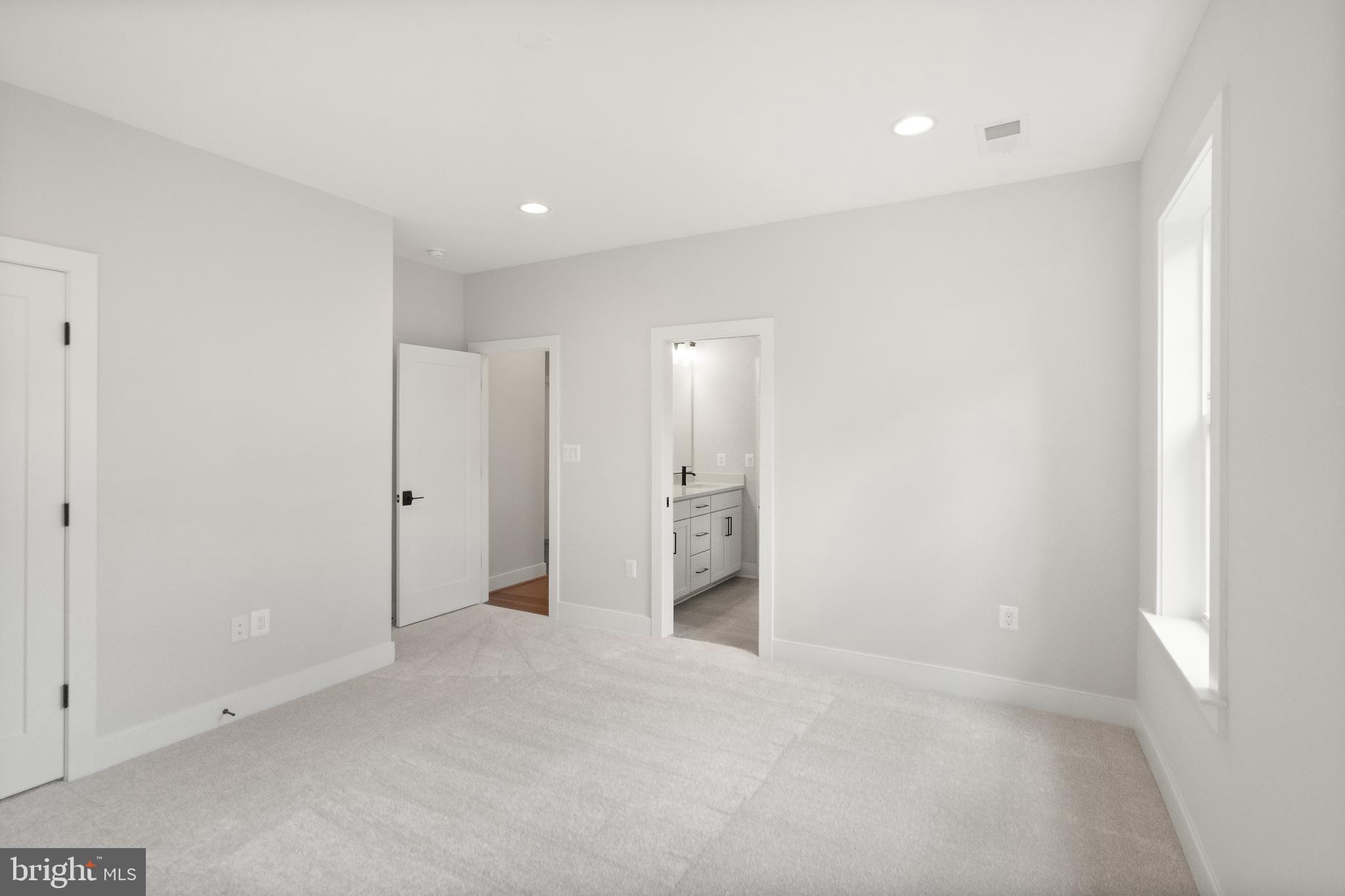 ELLISON HEIGHTS BRYANTS - Residential