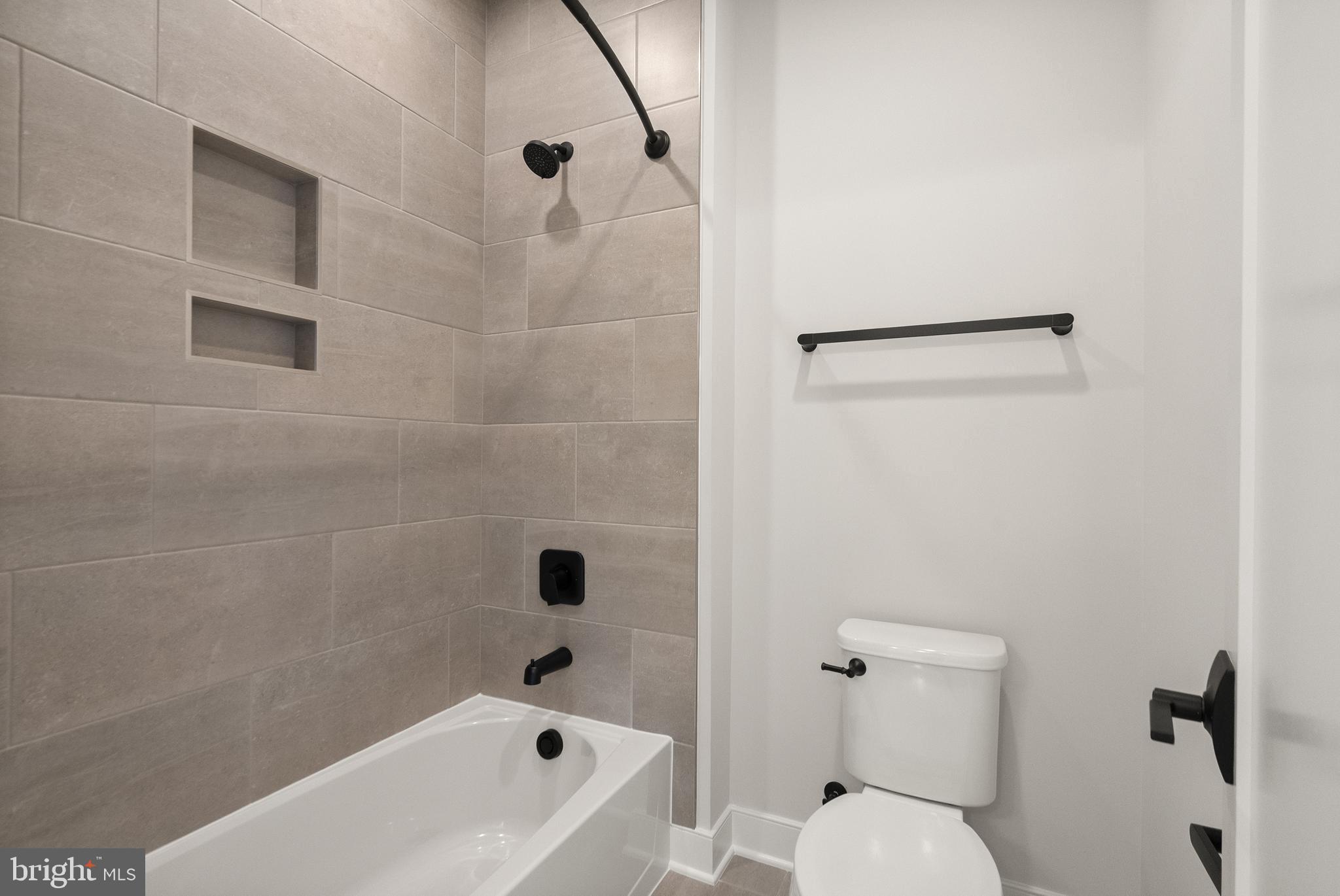 ELLISON HEIGHTS BRYANTS - Residential