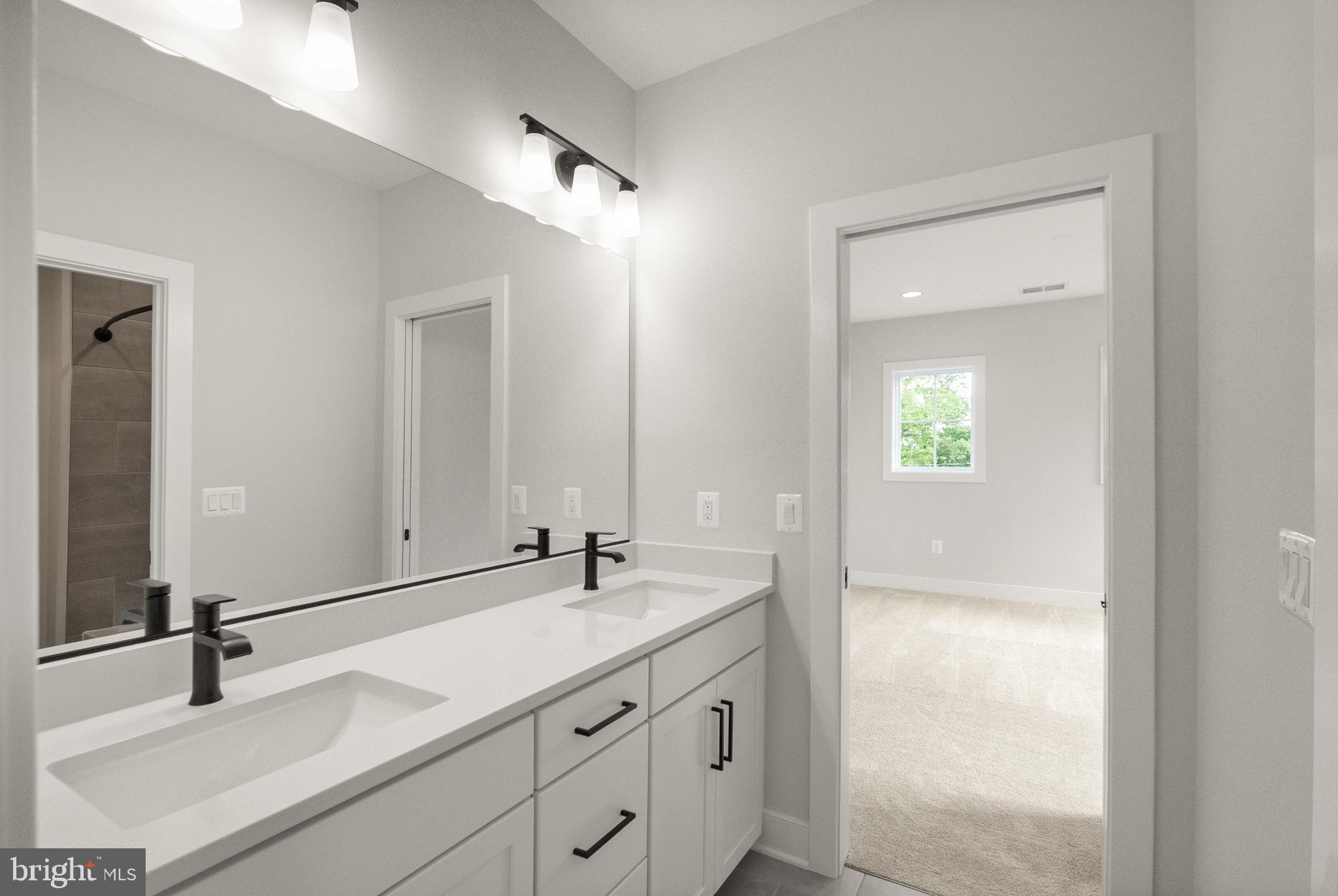 ELLISON HEIGHTS BRYANTS - Residential