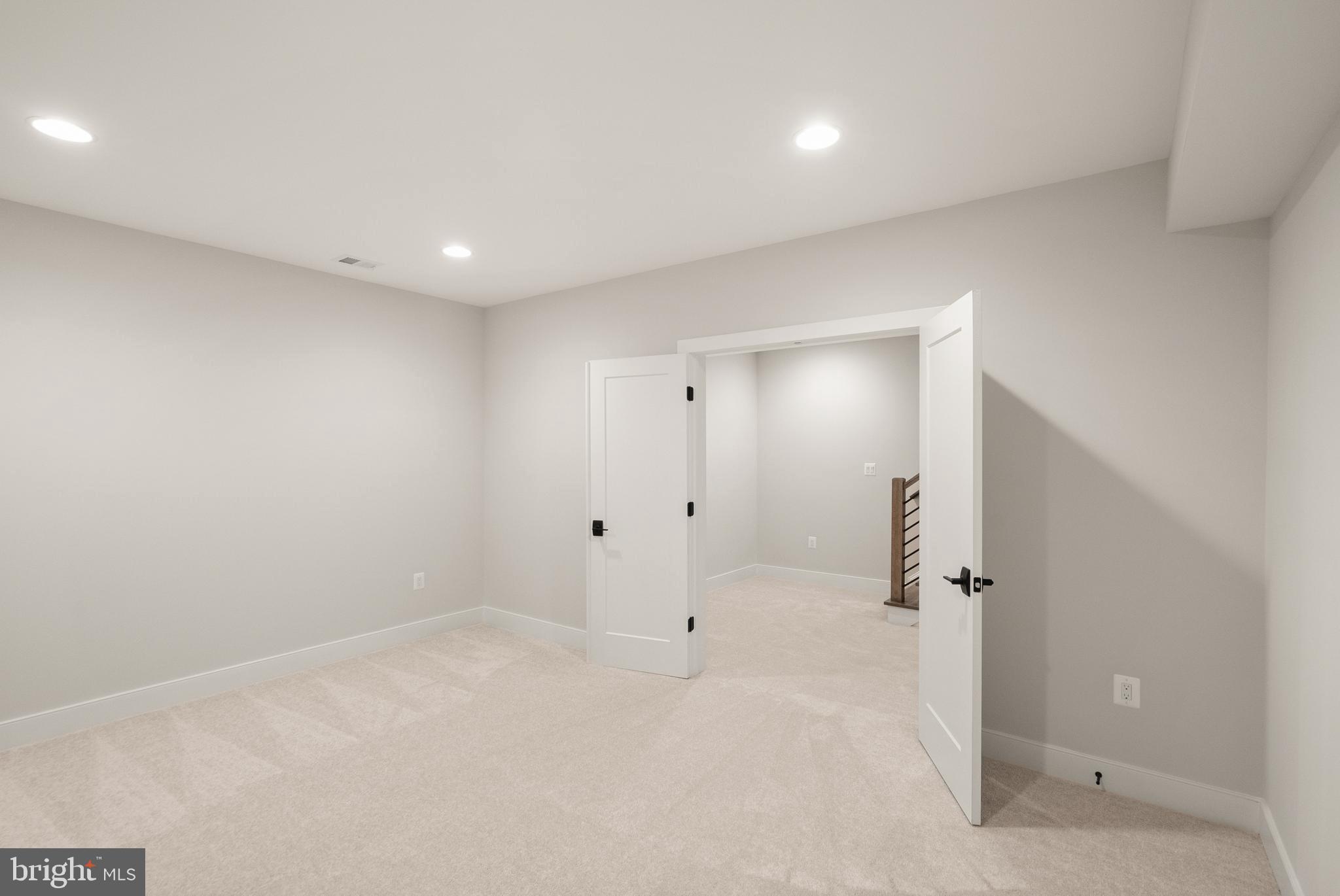 ELLISON HEIGHTS BRYANTS - Residential