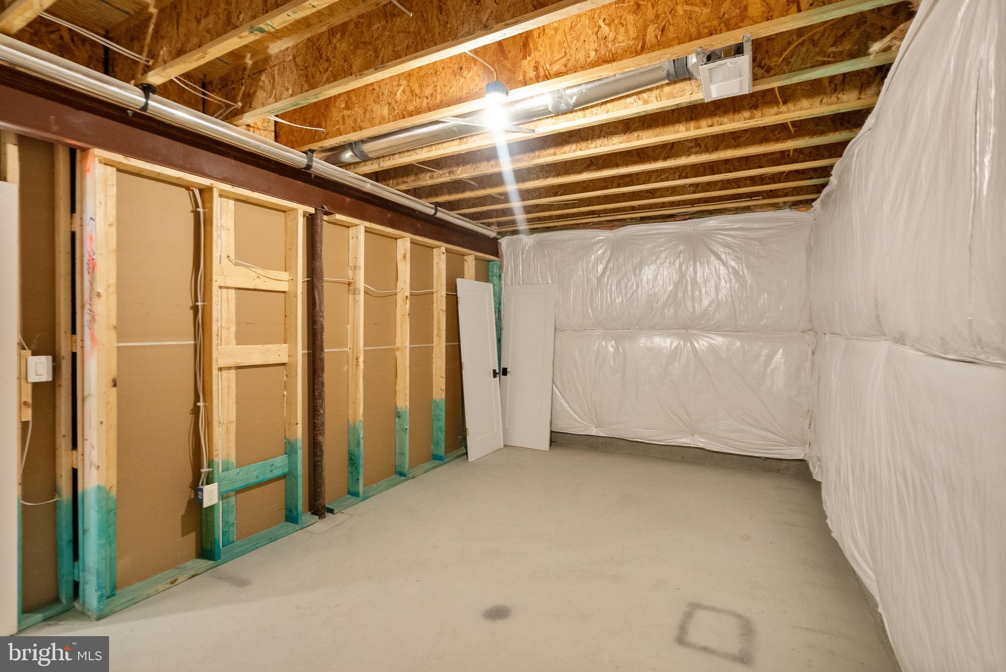 ELLISON HEIGHTS BRYANTS - Residential