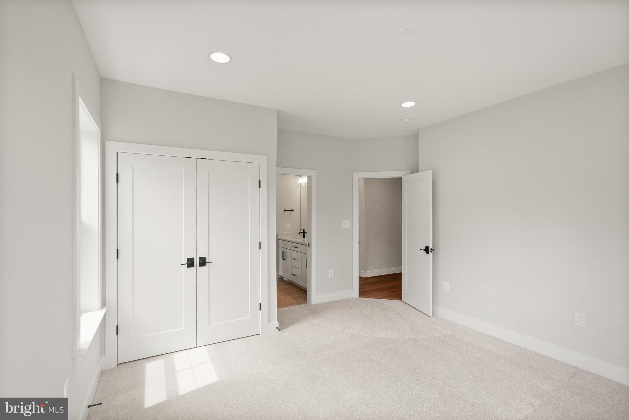 ELLISON HEIGHTS BRYANTS - Residential