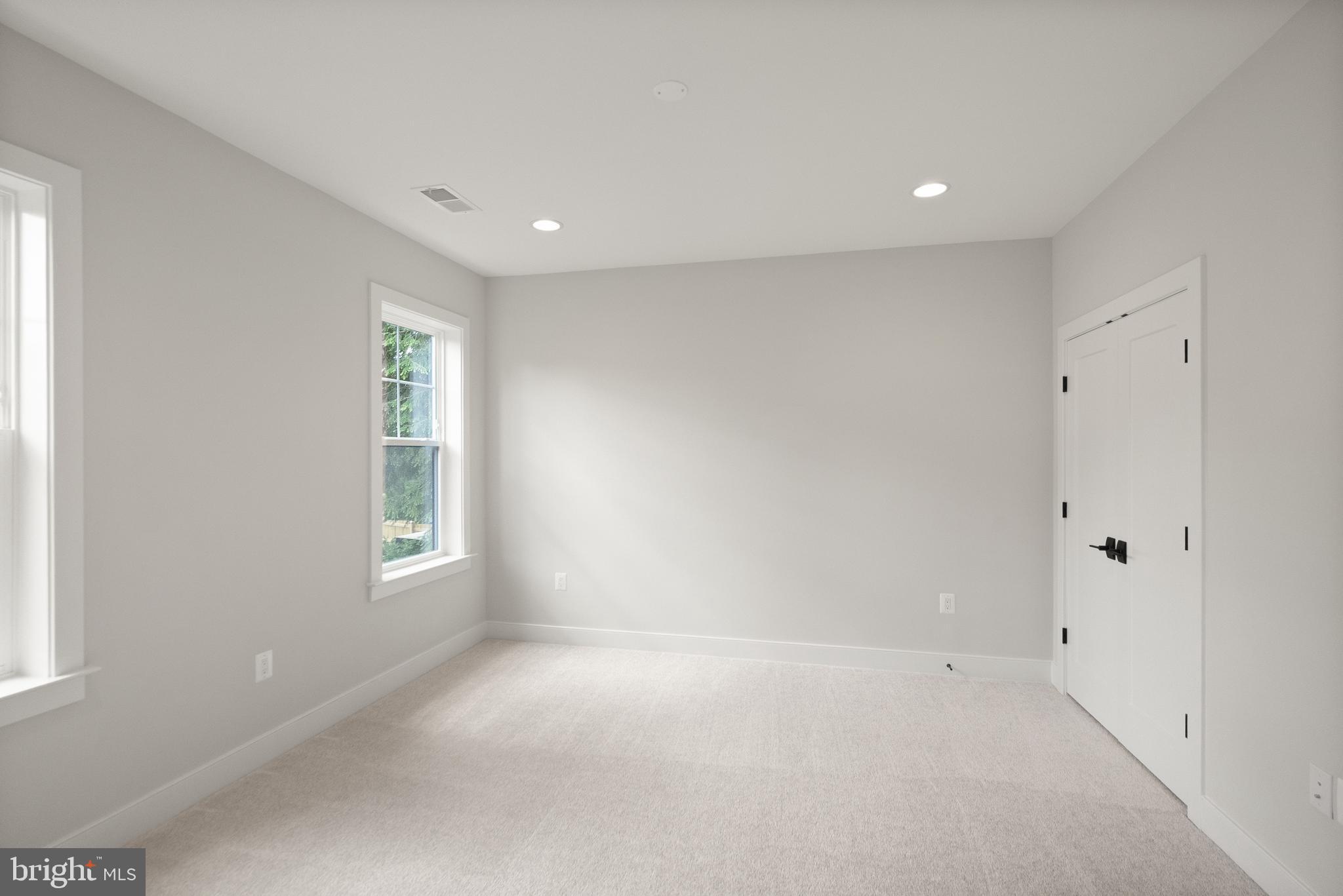 ELLISON HEIGHTS BRYANTS - Residential