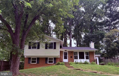 Photo of 10922 Decatur Drive, FAIRFAX, VA 22030 (MLS # VAFX2326488)