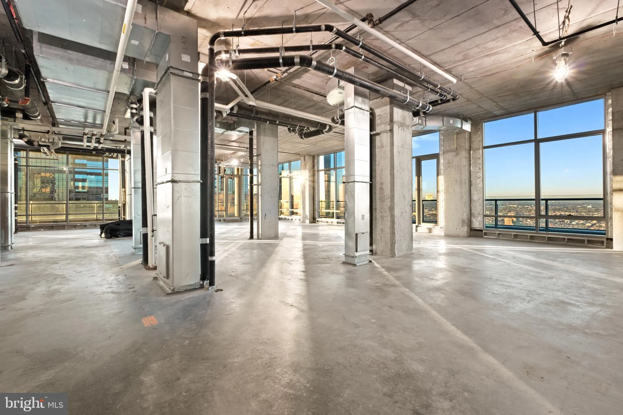 Philadelphia, Pennsylvania 19102, United States, 5 Bedrooms Bedrooms, ,7 BathroomsBathrooms,Residential,Active,26866