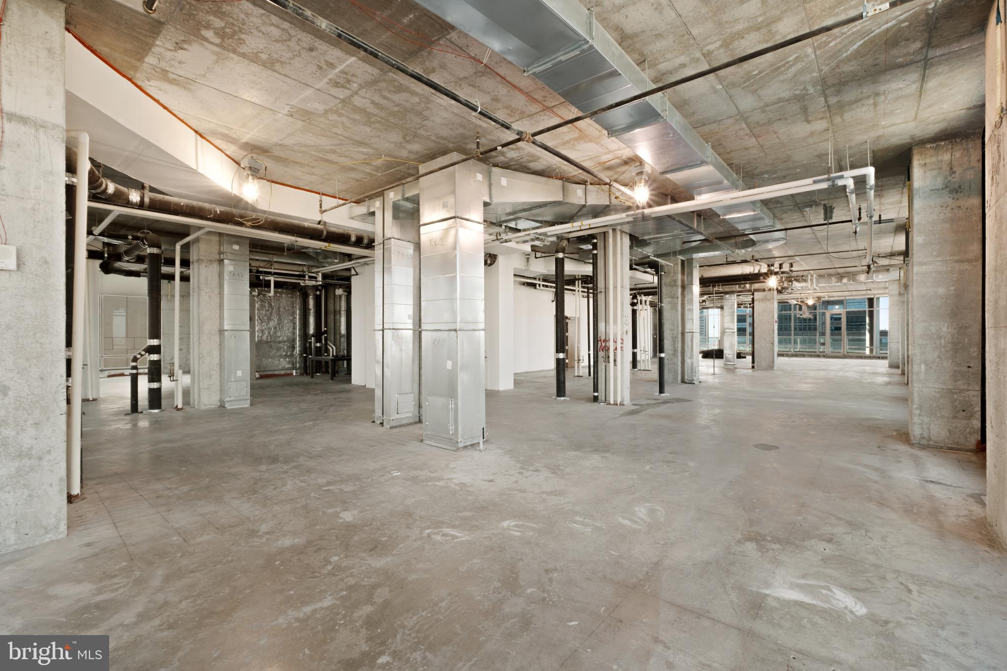 PENN SQUARE - Residential