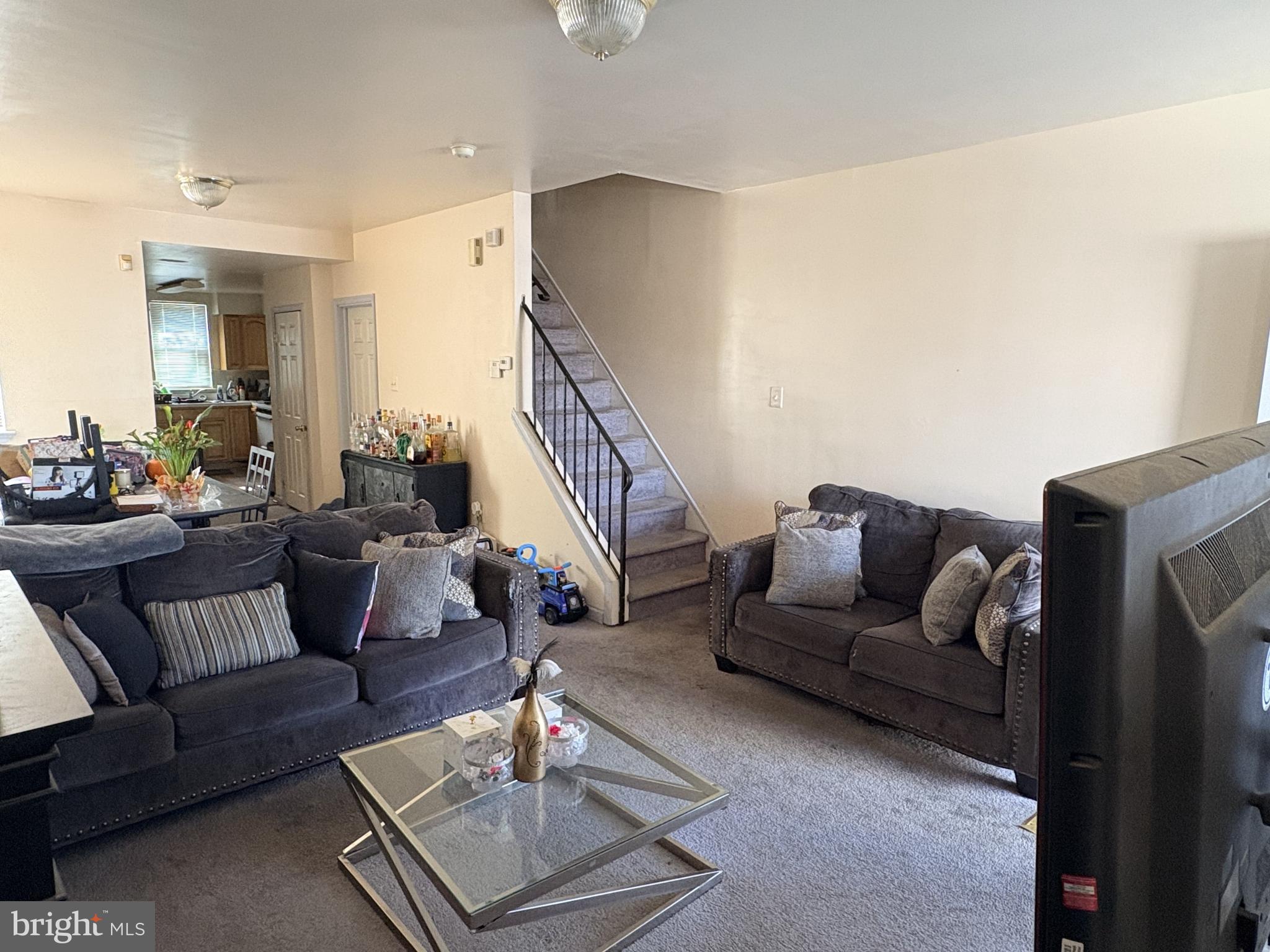 STRAWBERRY MANSION - Residential