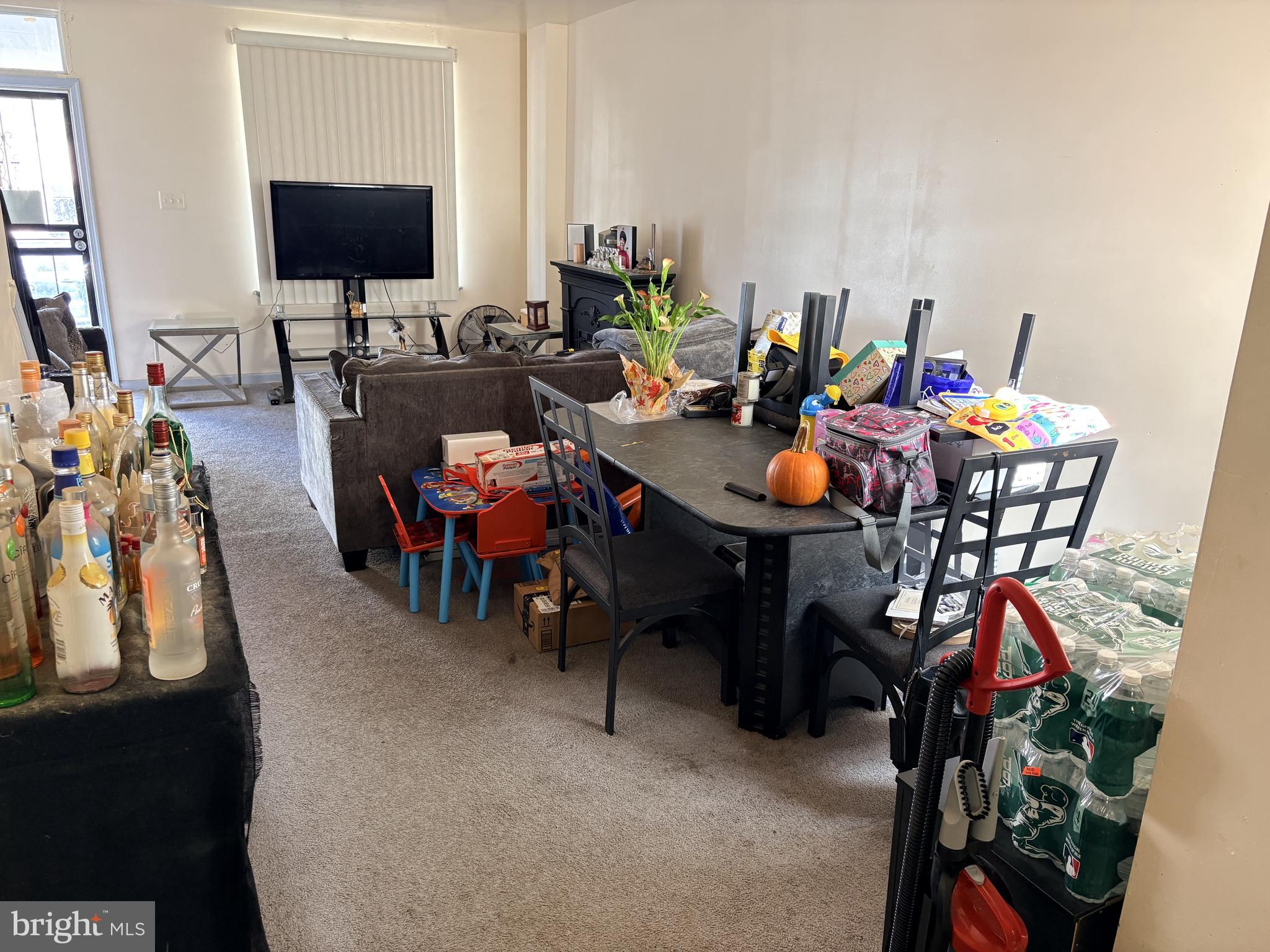 STRAWBERRY MANSION - Residential