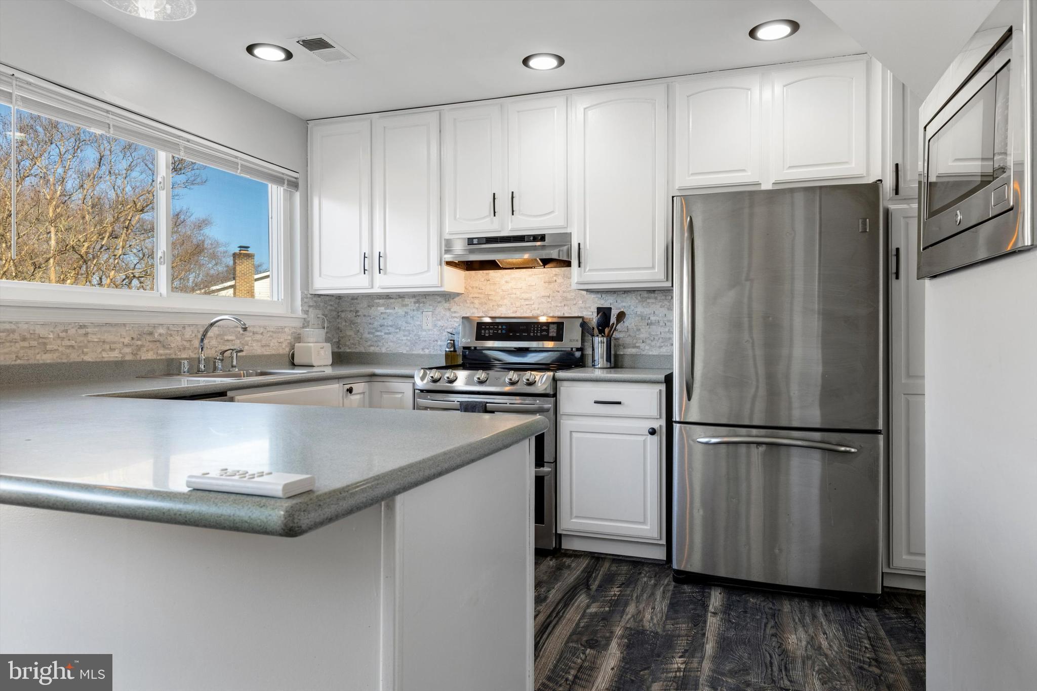 LAUREL BRANCH SUB - Residential