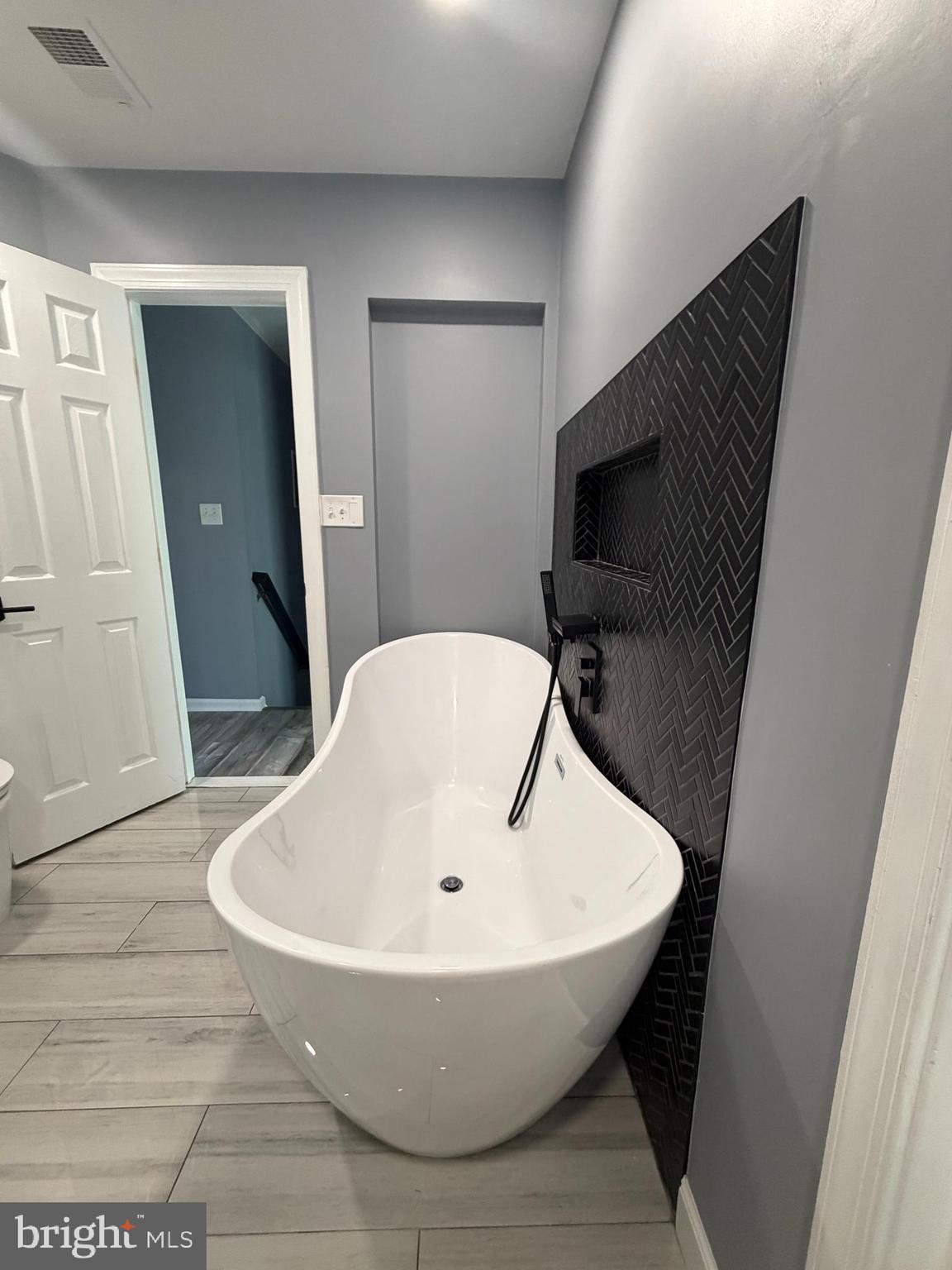 THE VILLAGES AT SAYBROOKE - Residential