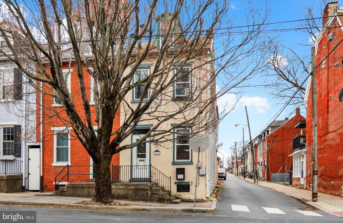 LANCASTER - Residential