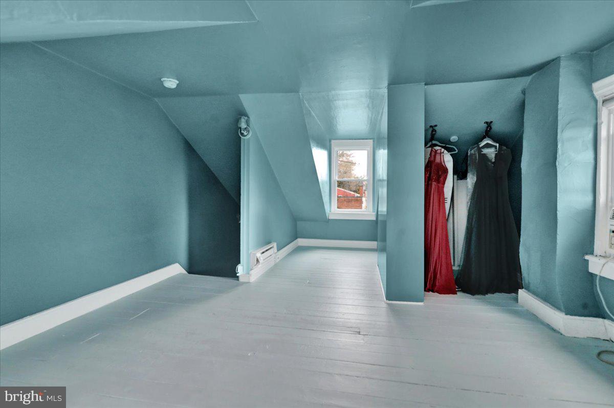 LANCASTER - Residential