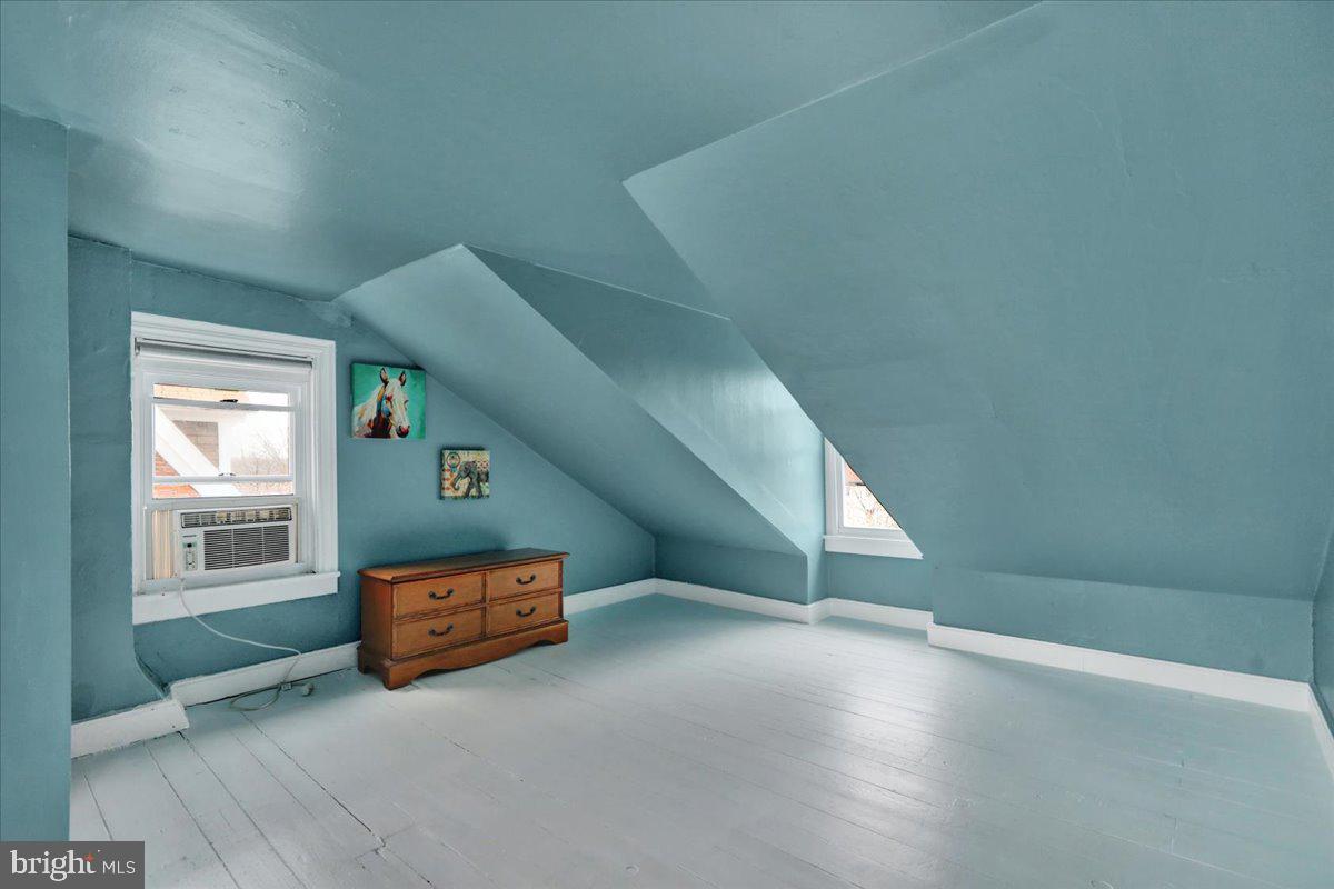 LANCASTER - Residential