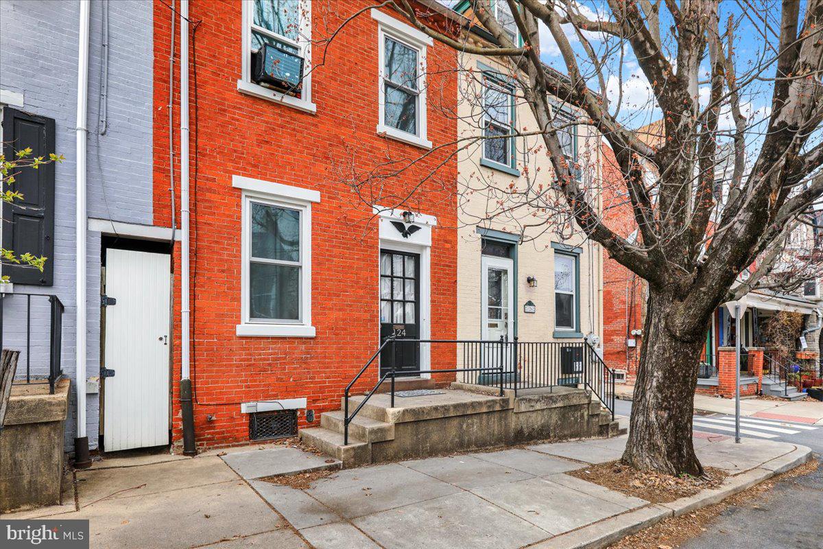 LANCASTER - Residential