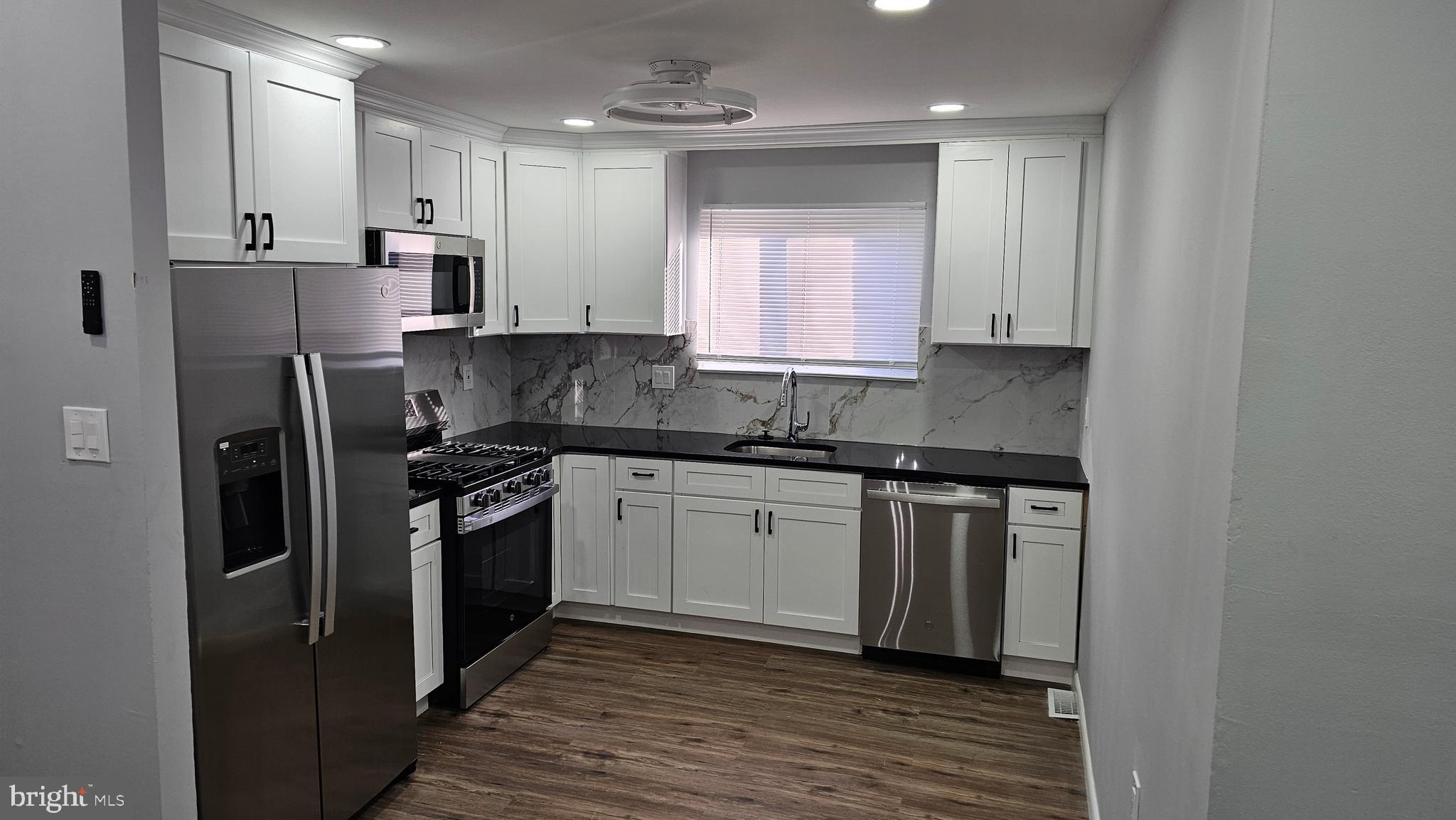 BUSTLETON - Residential Lease