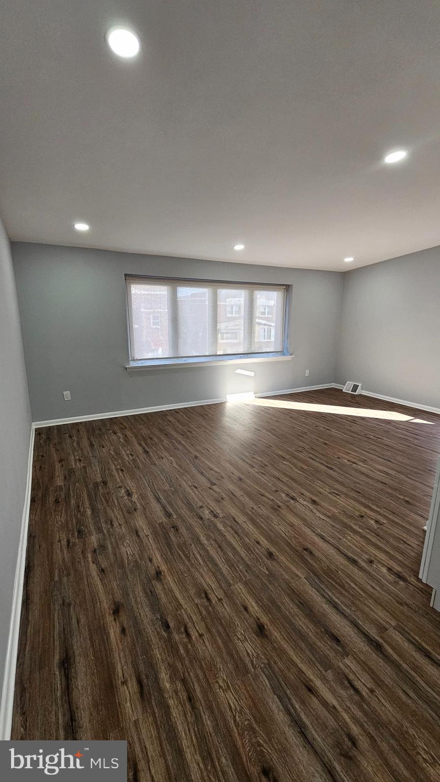 BUSTLETON - Residential Lease