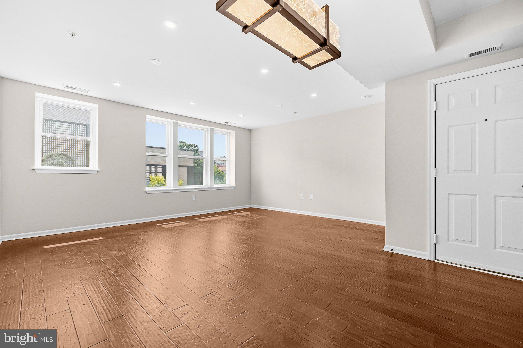 1109 O STREET NW 302