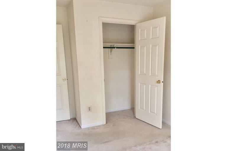 HUNTERS SQUARE - Residential Lease