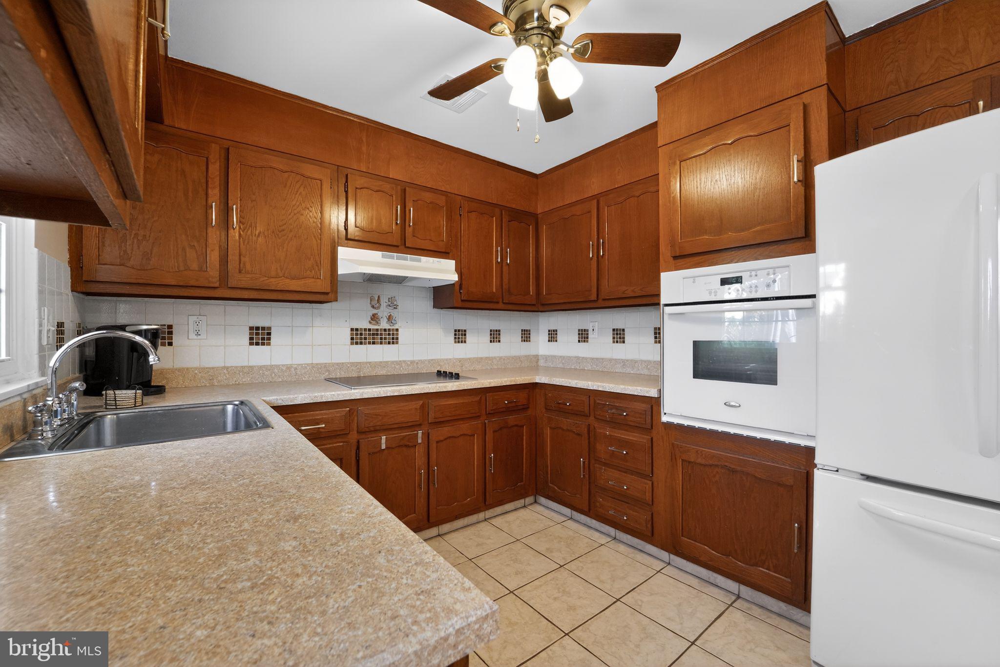 1263B HAMILTON COURT