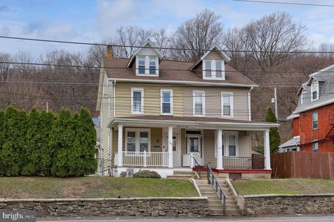 3212 PERKIOMEN AVENUE READING PA 19606
