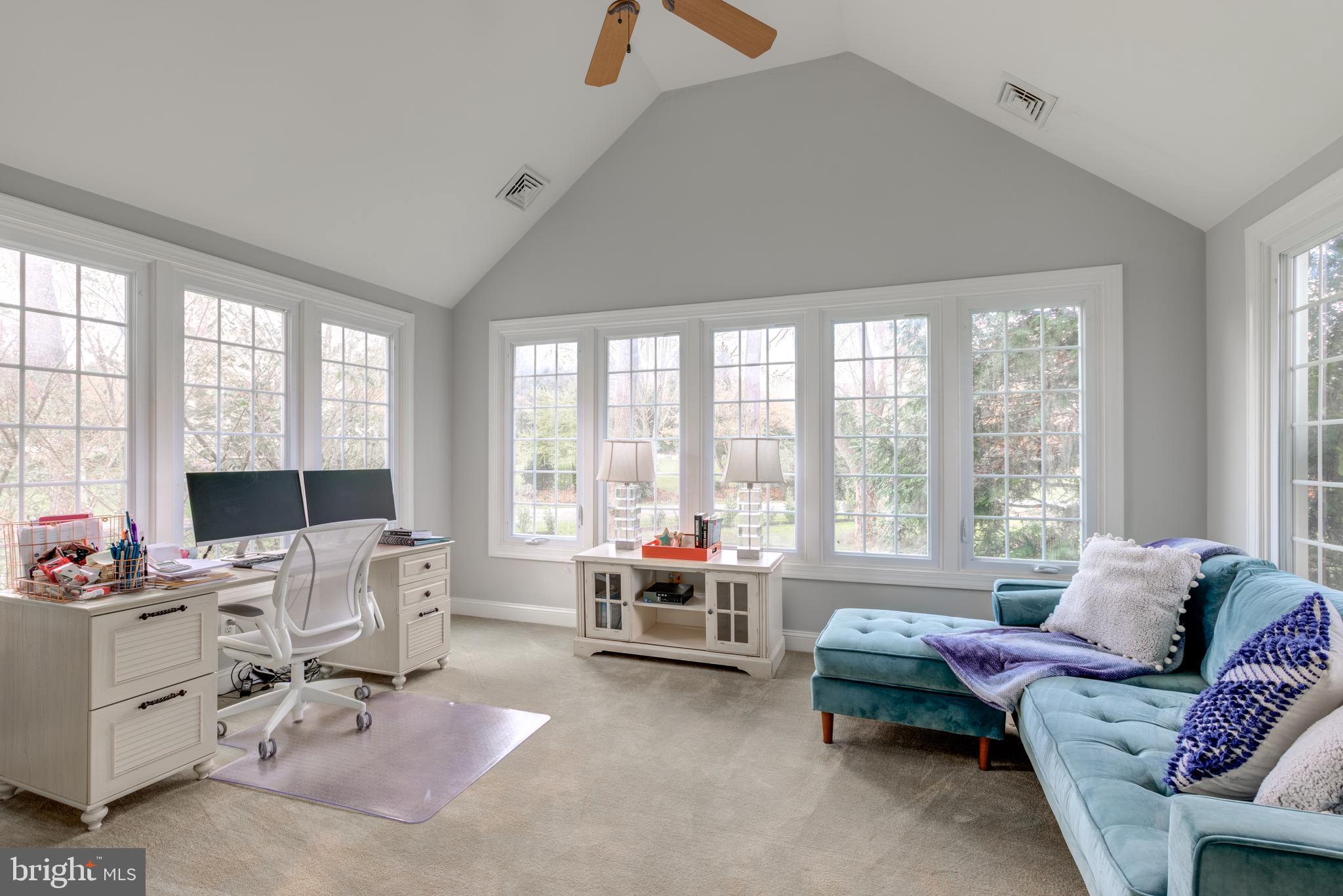 HAMILTON PLACE - Residential