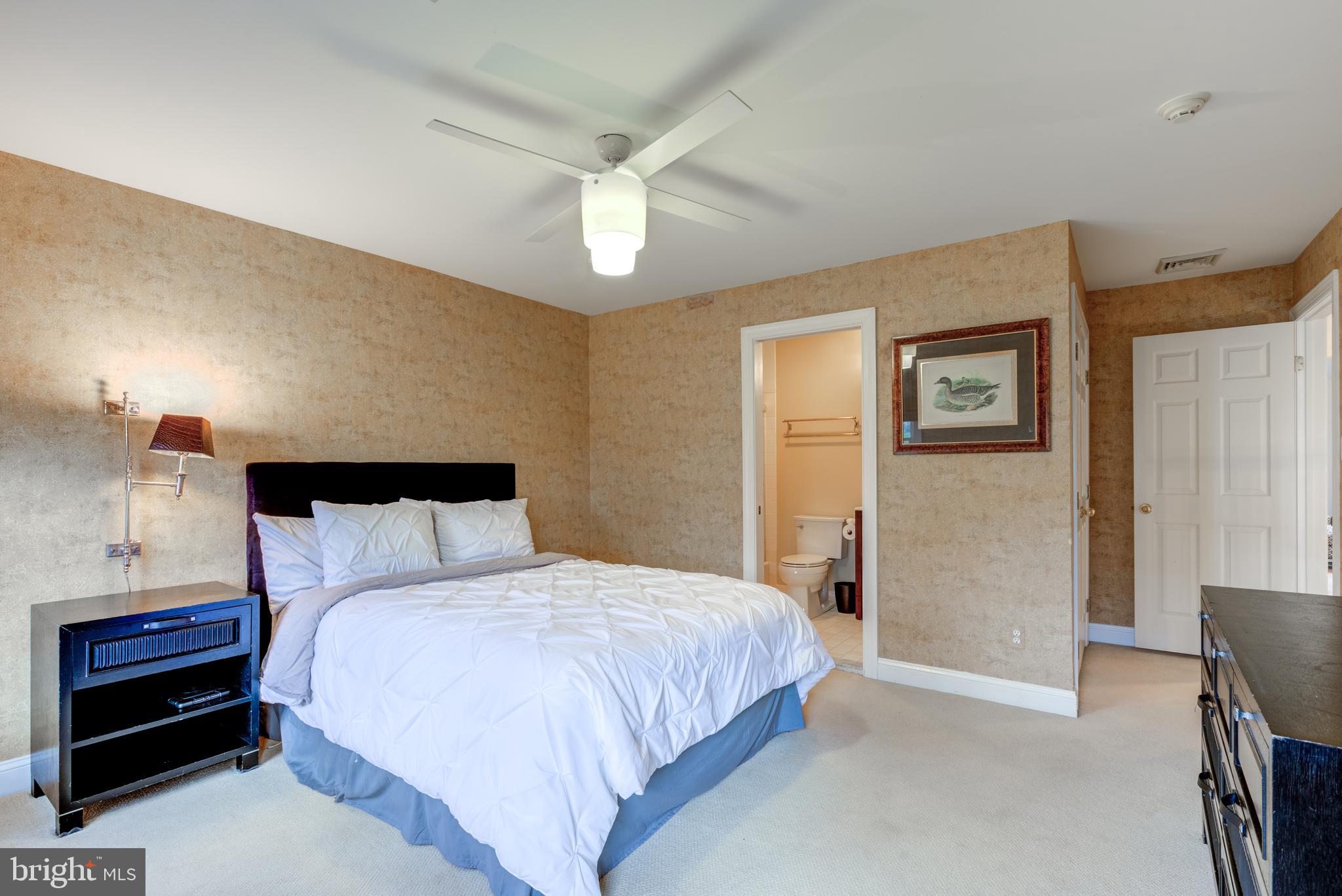 HAMILTON PLACE - Residential