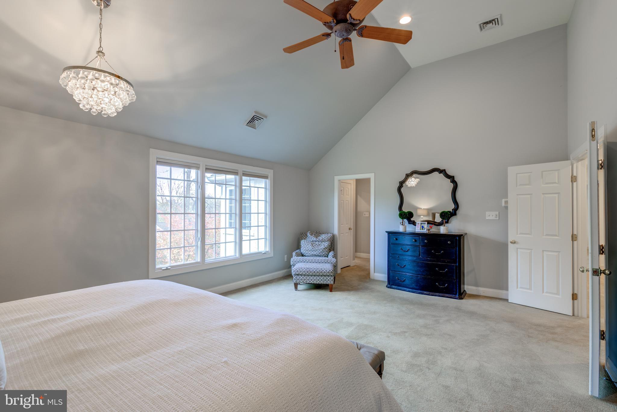 HAMILTON PLACE - Residential