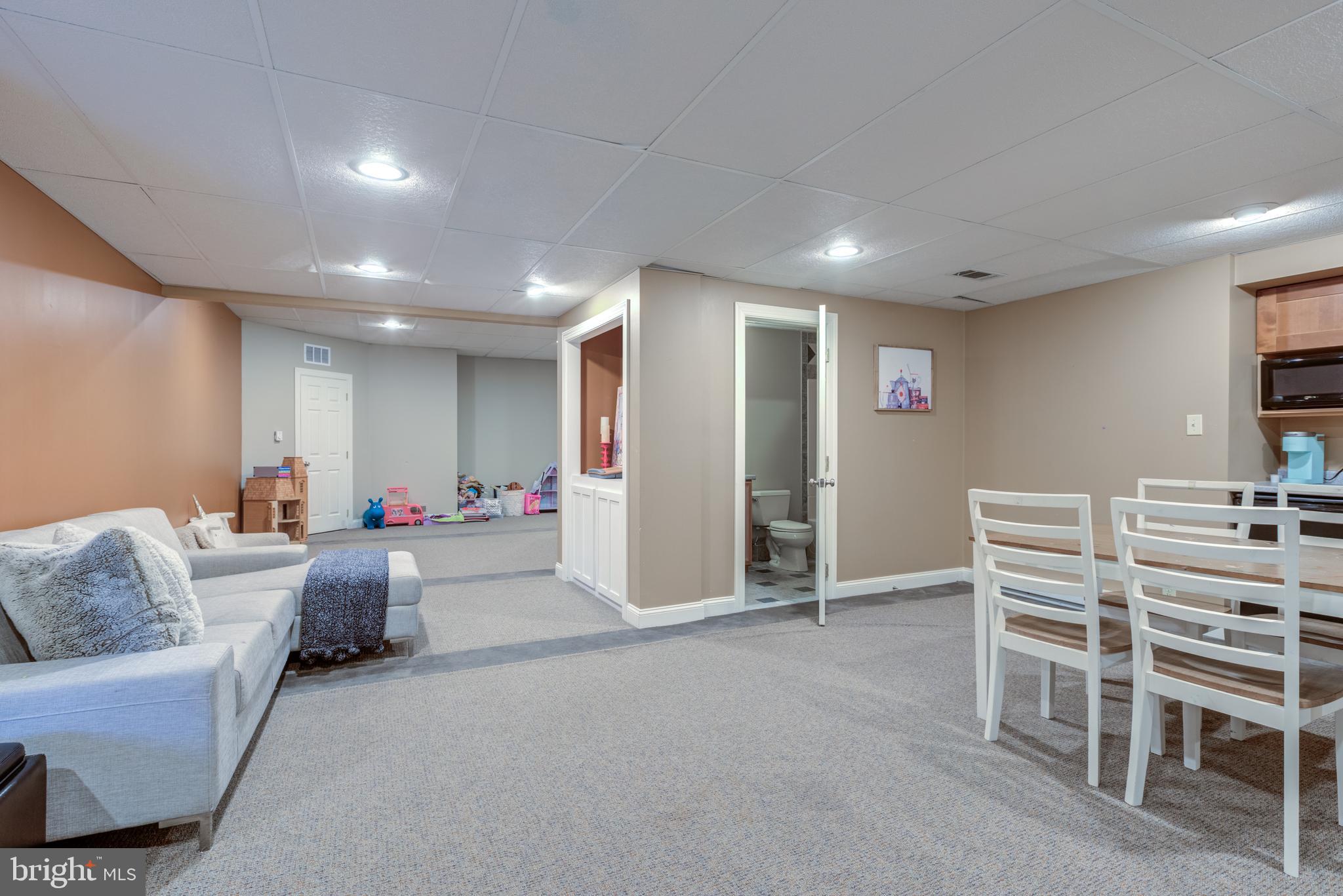 HAMILTON PLACE - Residential