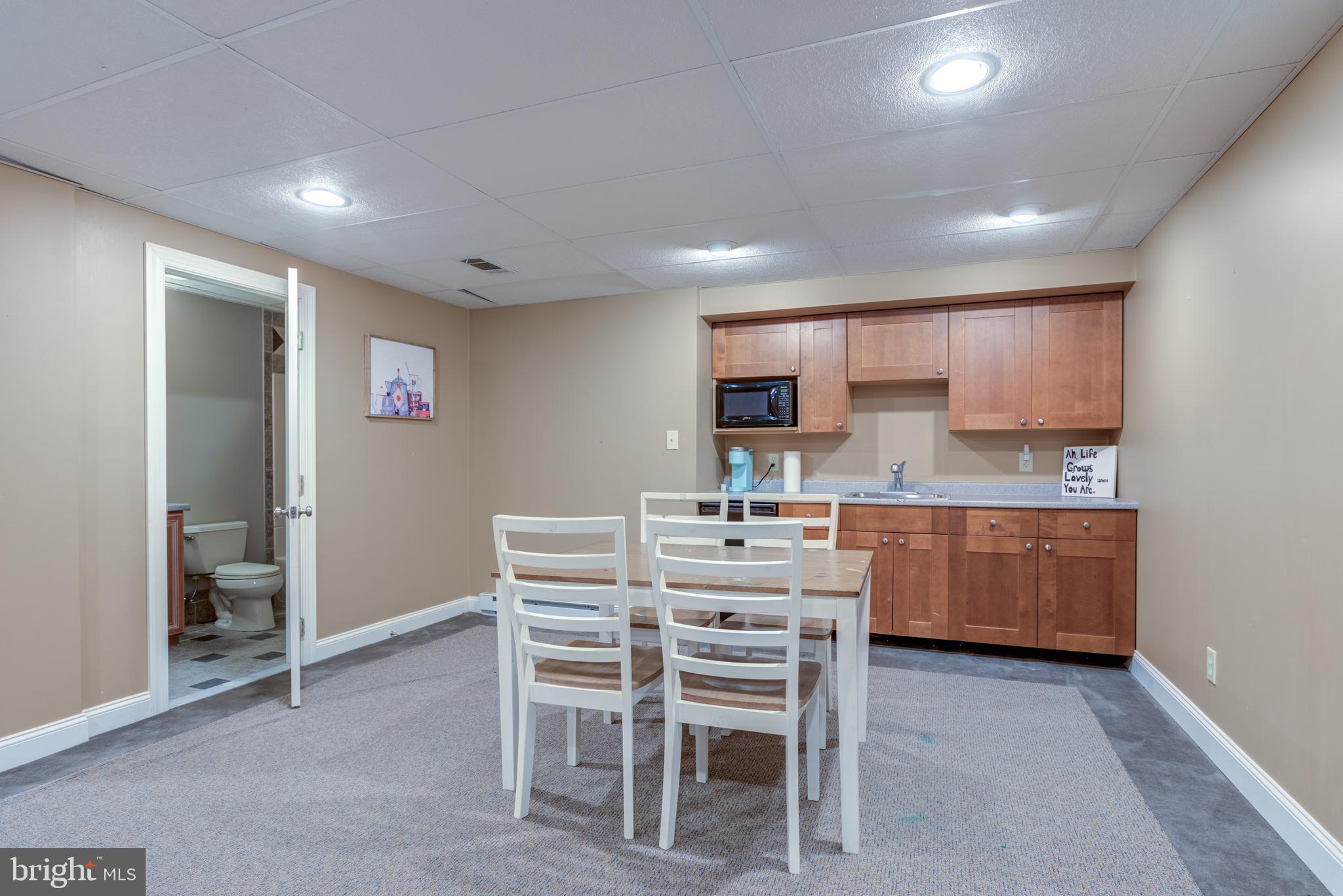 HAMILTON PLACE - Residential