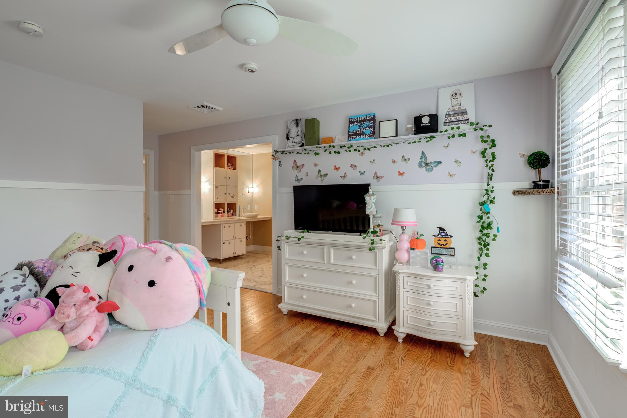 HAMILTON PLACE - Residential