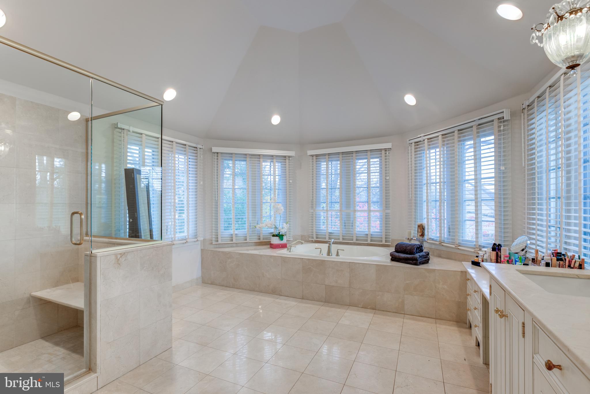 HAMILTON PLACE - Residential