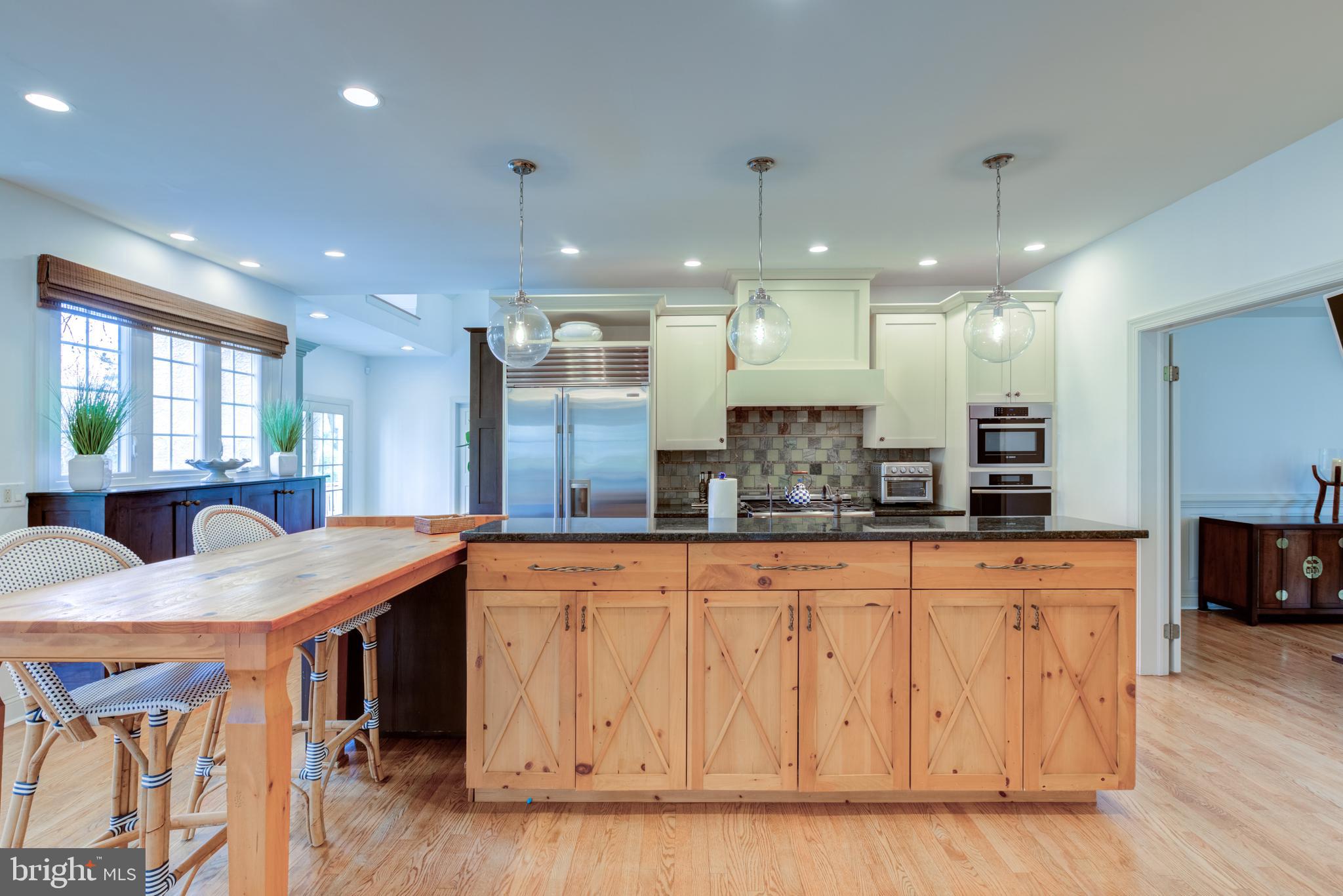 HAMILTON PLACE - Residential