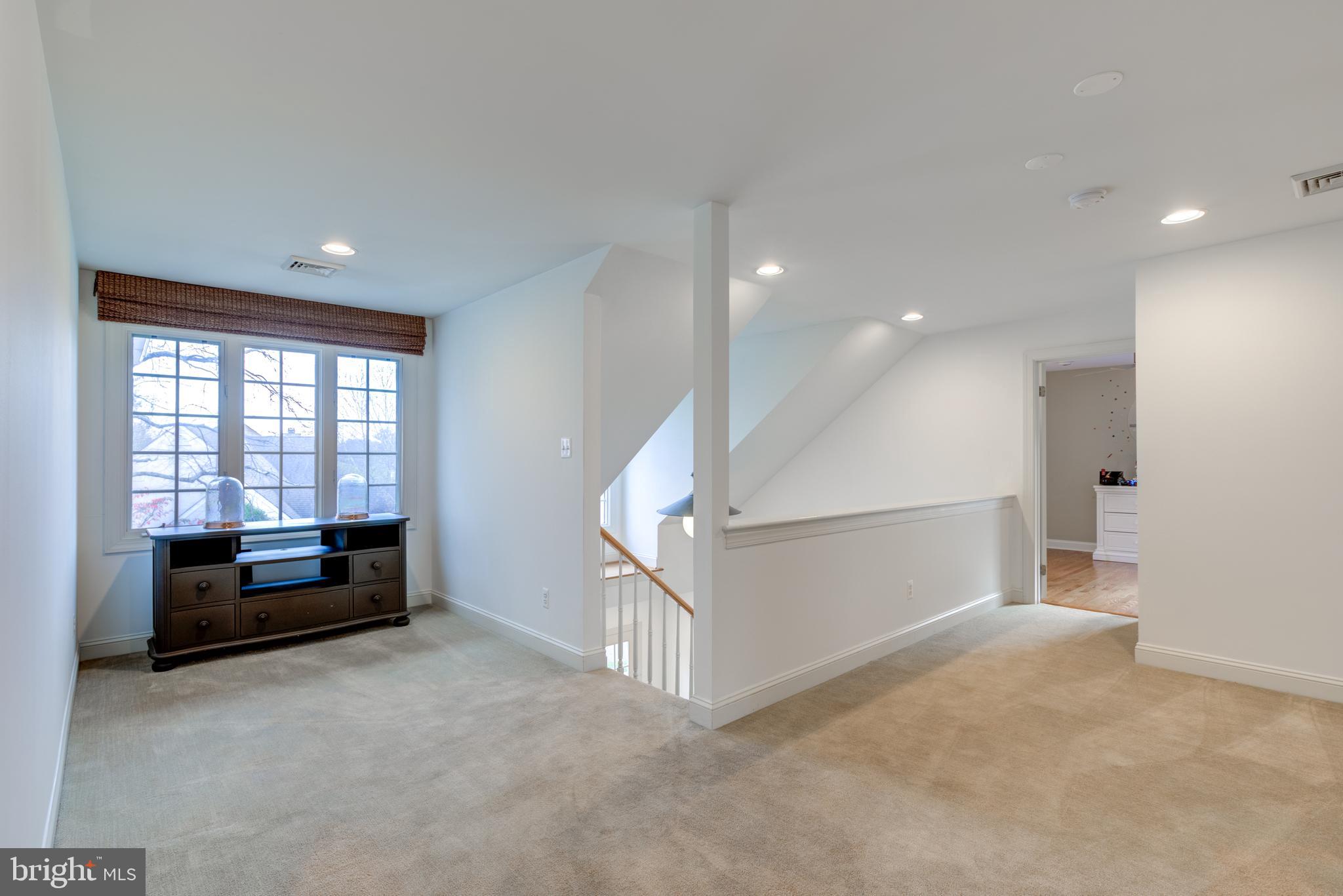 HAMILTON PLACE - Residential