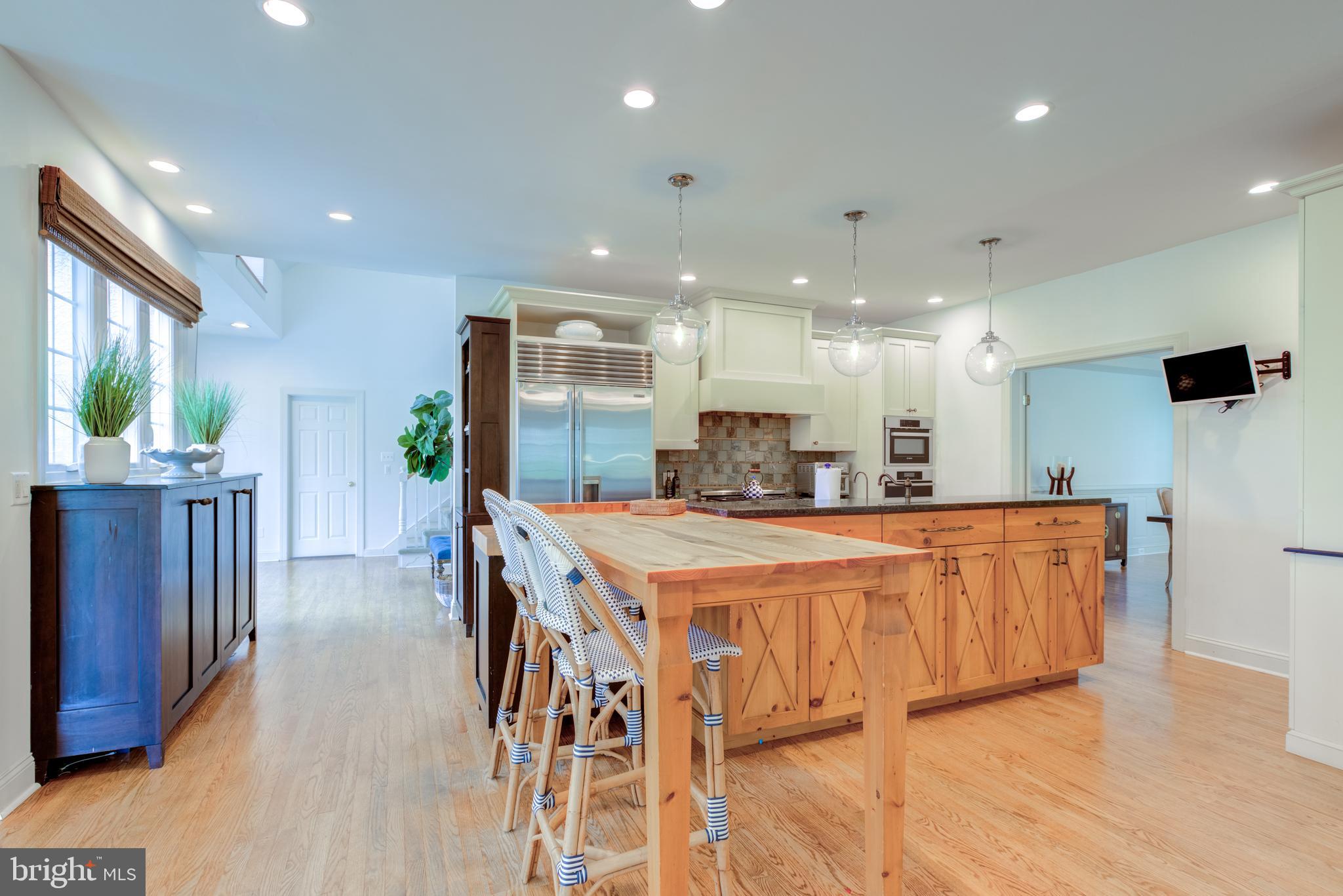 HAMILTON PLACE - Residential