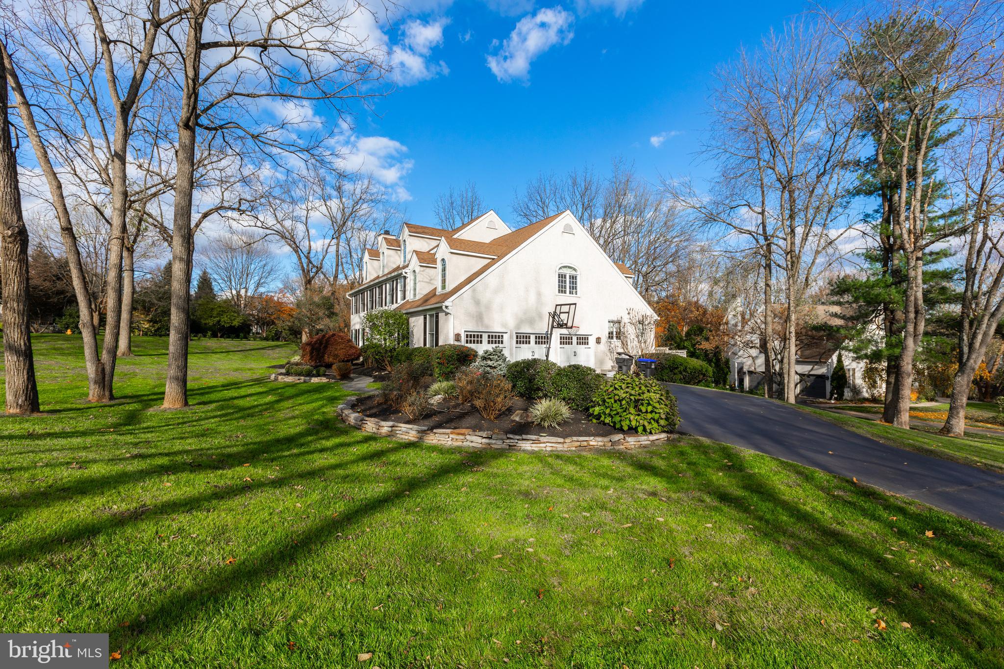 HAMILTON PLACE - Residential