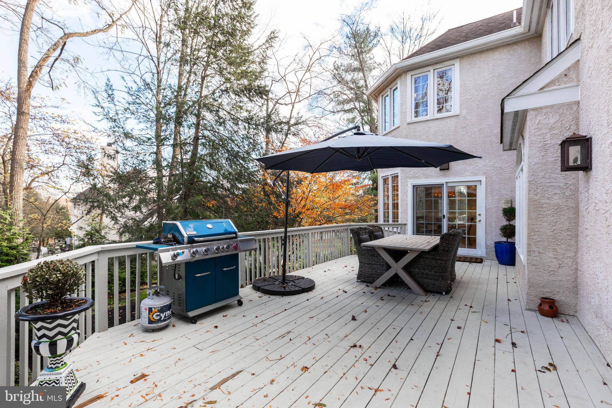 HAMILTON PLACE - Residential