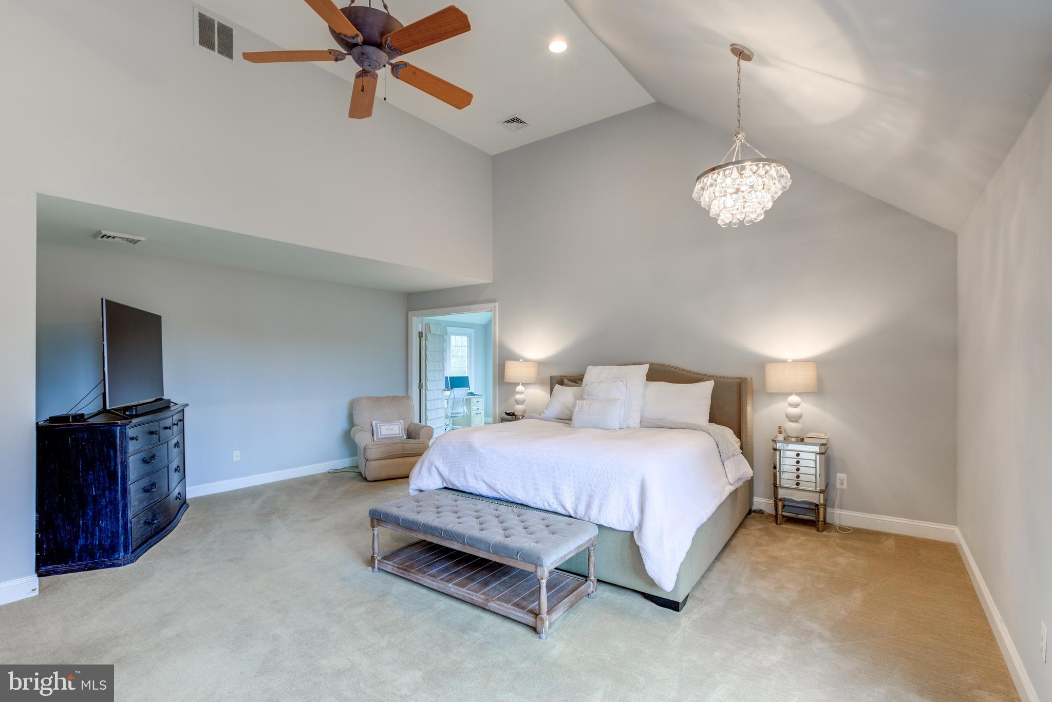 HAMILTON PLACE - Residential