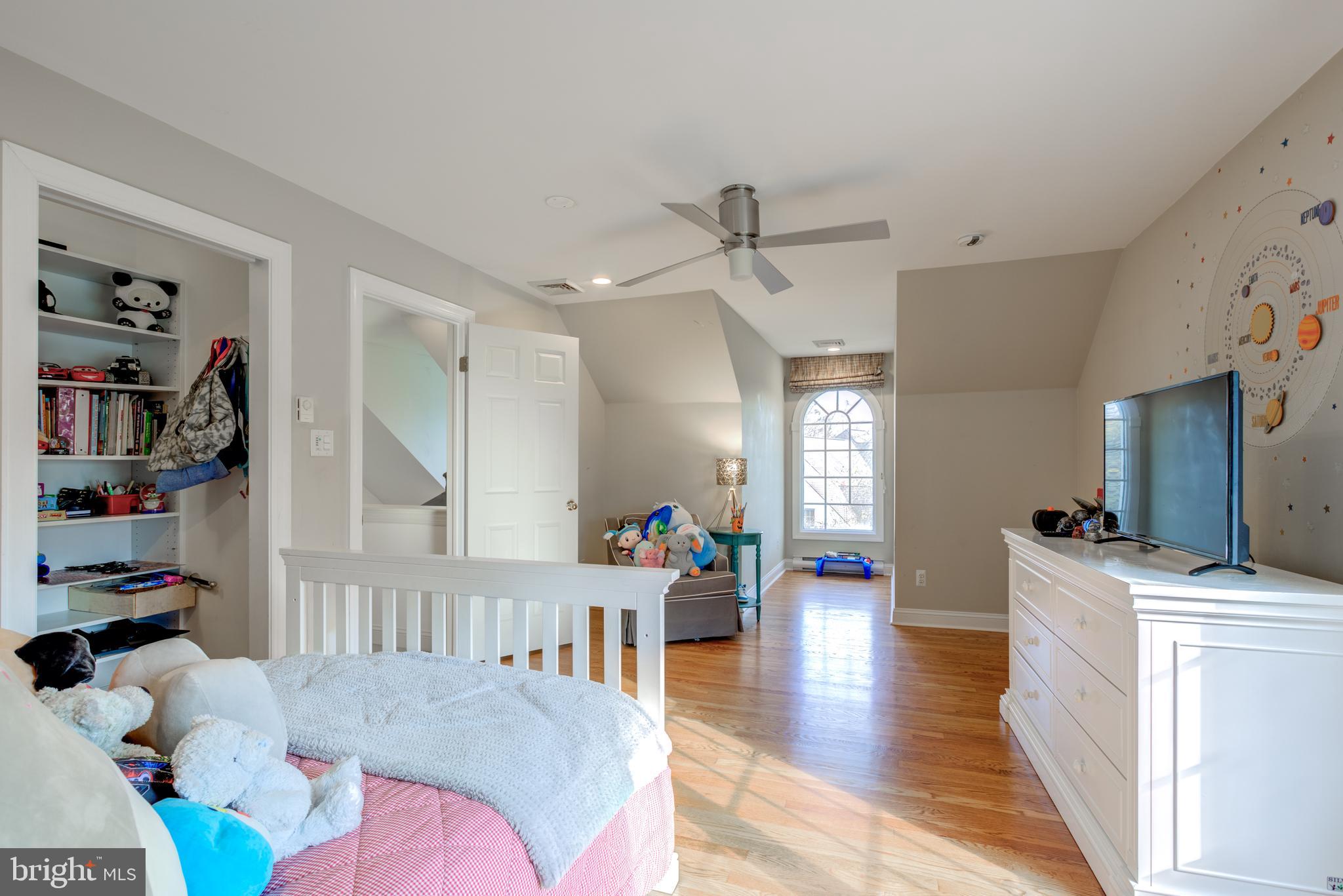 HAMILTON PLACE - Residential