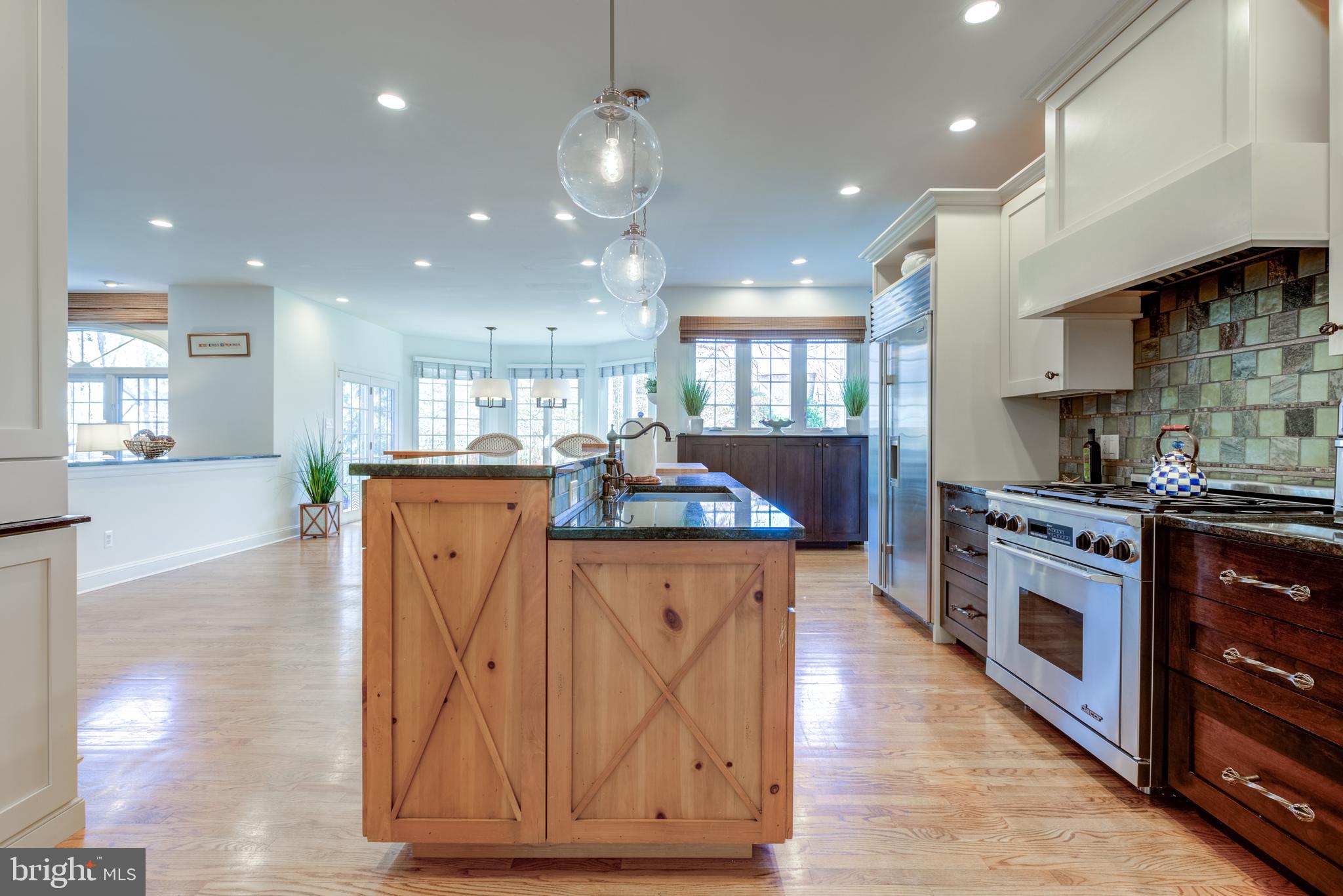 HAMILTON PLACE - Residential