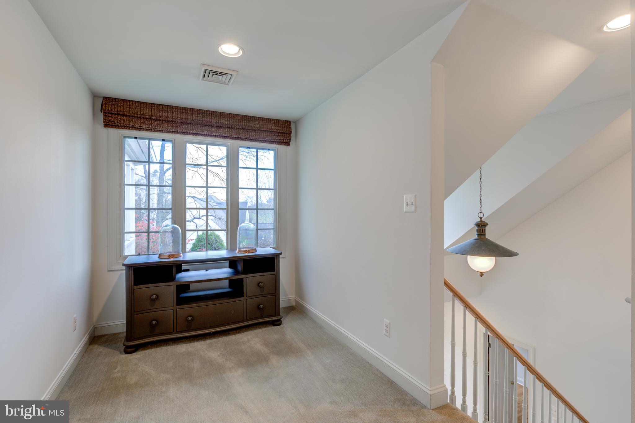 HAMILTON PLACE - Residential