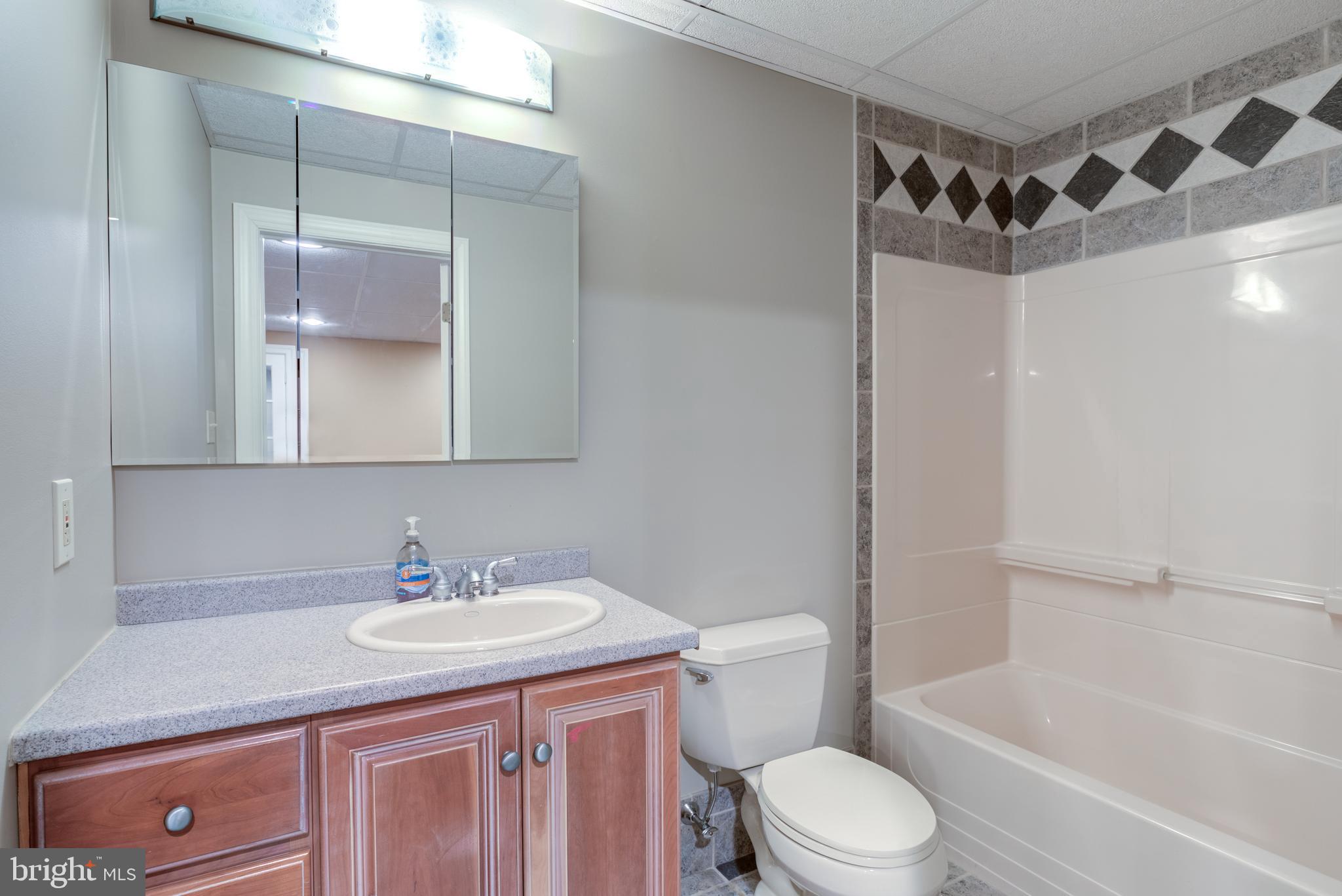 HAMILTON PLACE - Residential